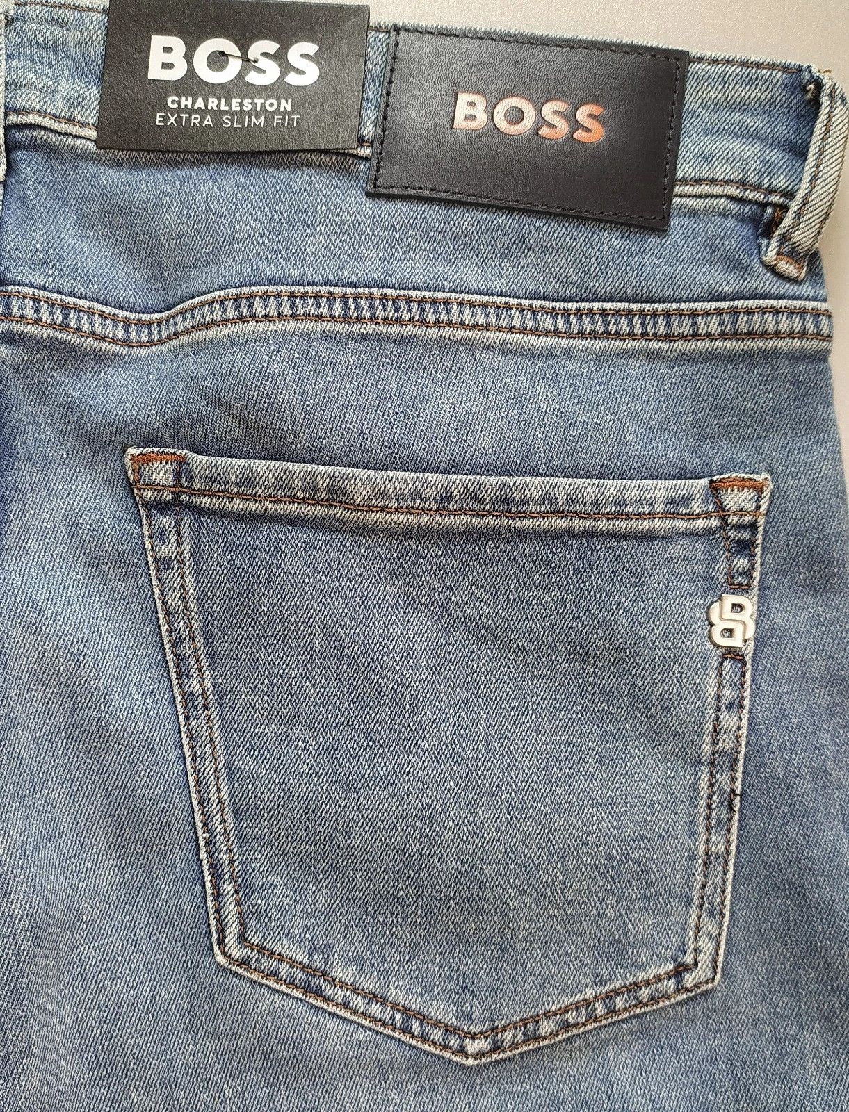 Hugo Boss HUGO BOSS DELAWARE Slim fit men's Jeans Free Shipping T-6012 Size US 34 / EU 50 - 9 Thumbnail