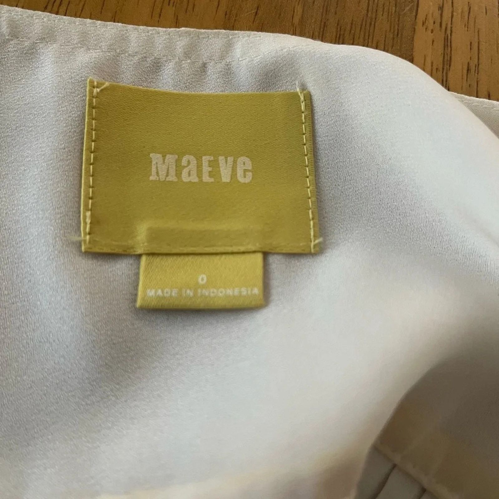 Anthropologie Maeve by Anthropologie pleated sleeveless top, size small Size S / US 4 / IT 40 - 5 Thumbnail