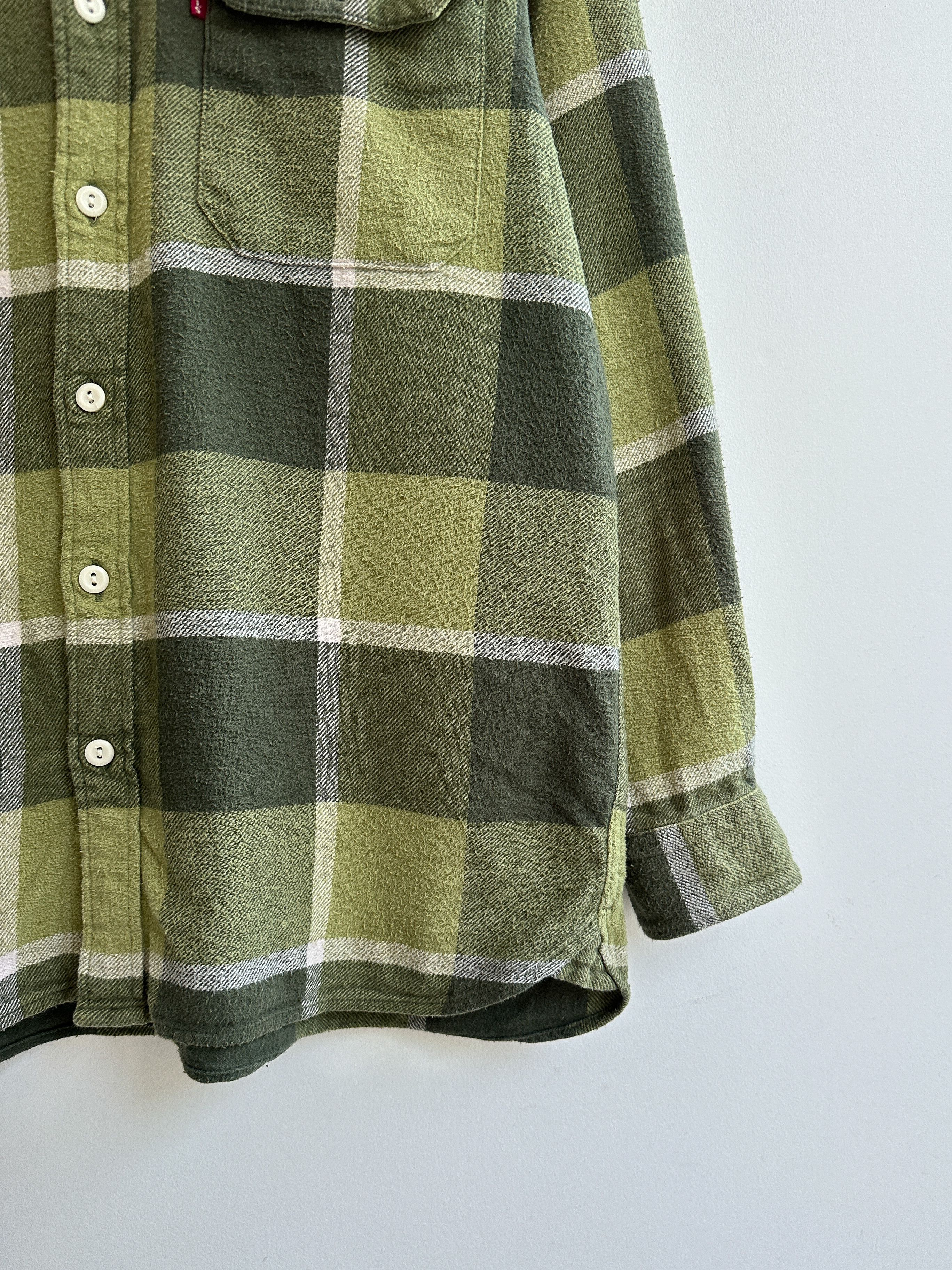Levi's Levi's Check Green Flannel Shirt Size US M / EU 48-50 / 2 - 5 Thumbnail