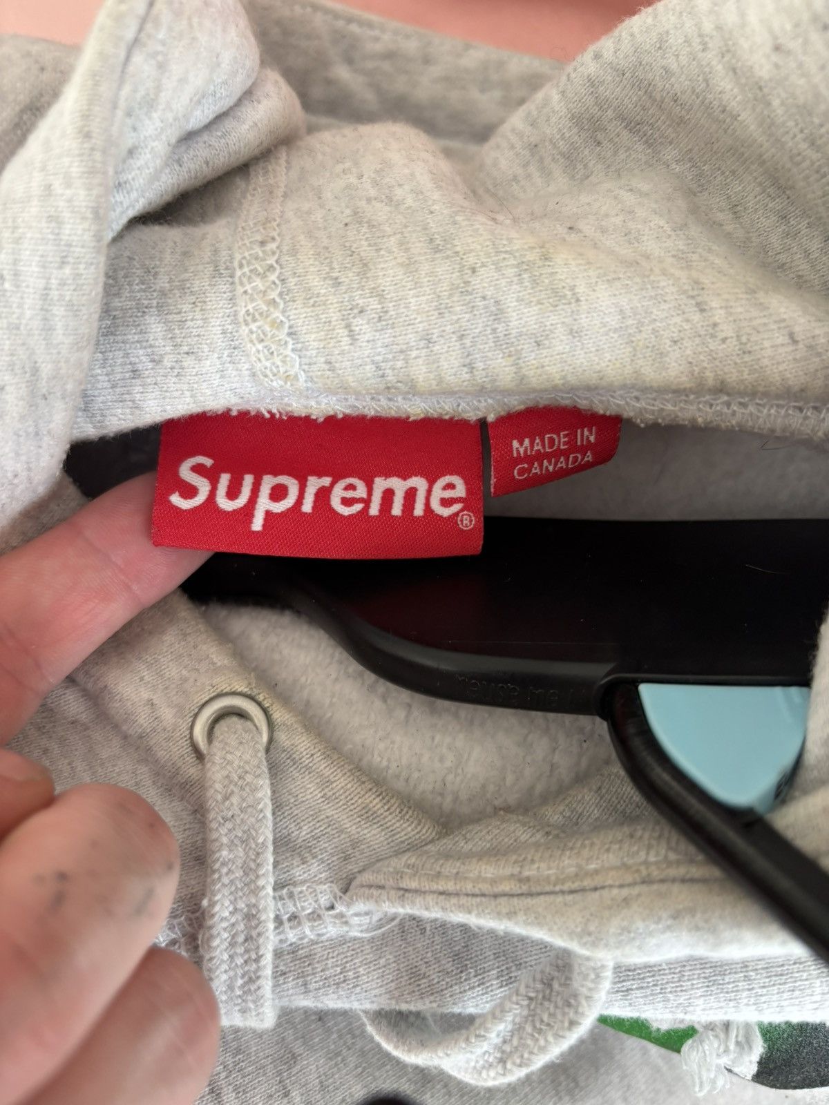 Supreme Supreme SS19 Grey Apple Hoodie Size US M / EU 48-50 / 2 - 3 Thumbnail