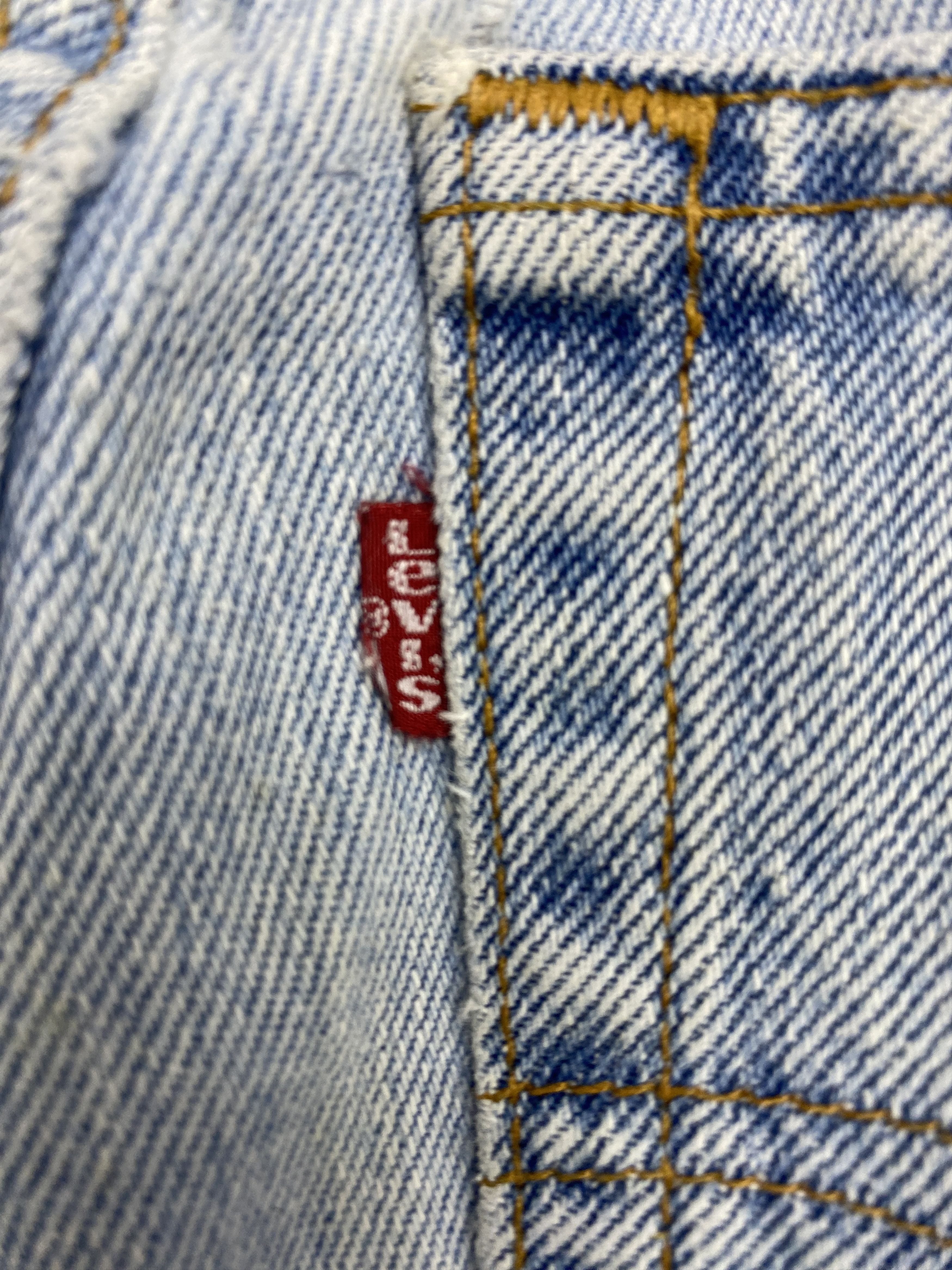 Levi's × Vintage Light Blue Washed Vintage Levis 551 Jeans Size US 28 / EU 44 - 6 Thumbnail