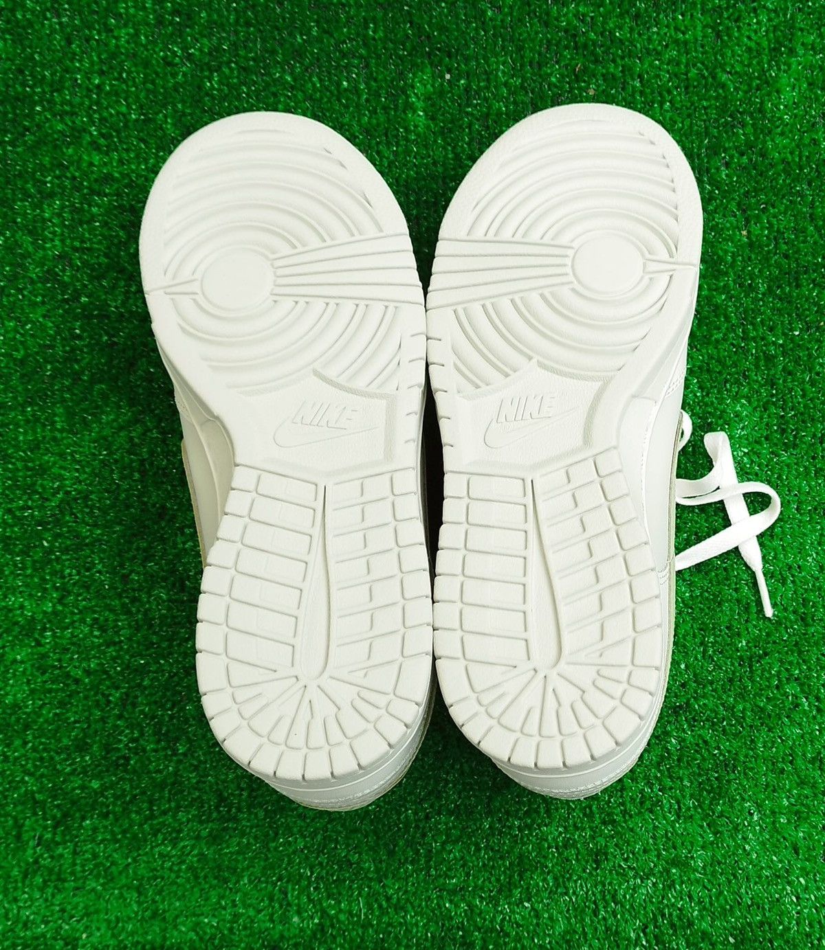 Nike Shoes Nike Dunk Low. Size US 10.5 / IT 40.5 - 7 Thumbnail