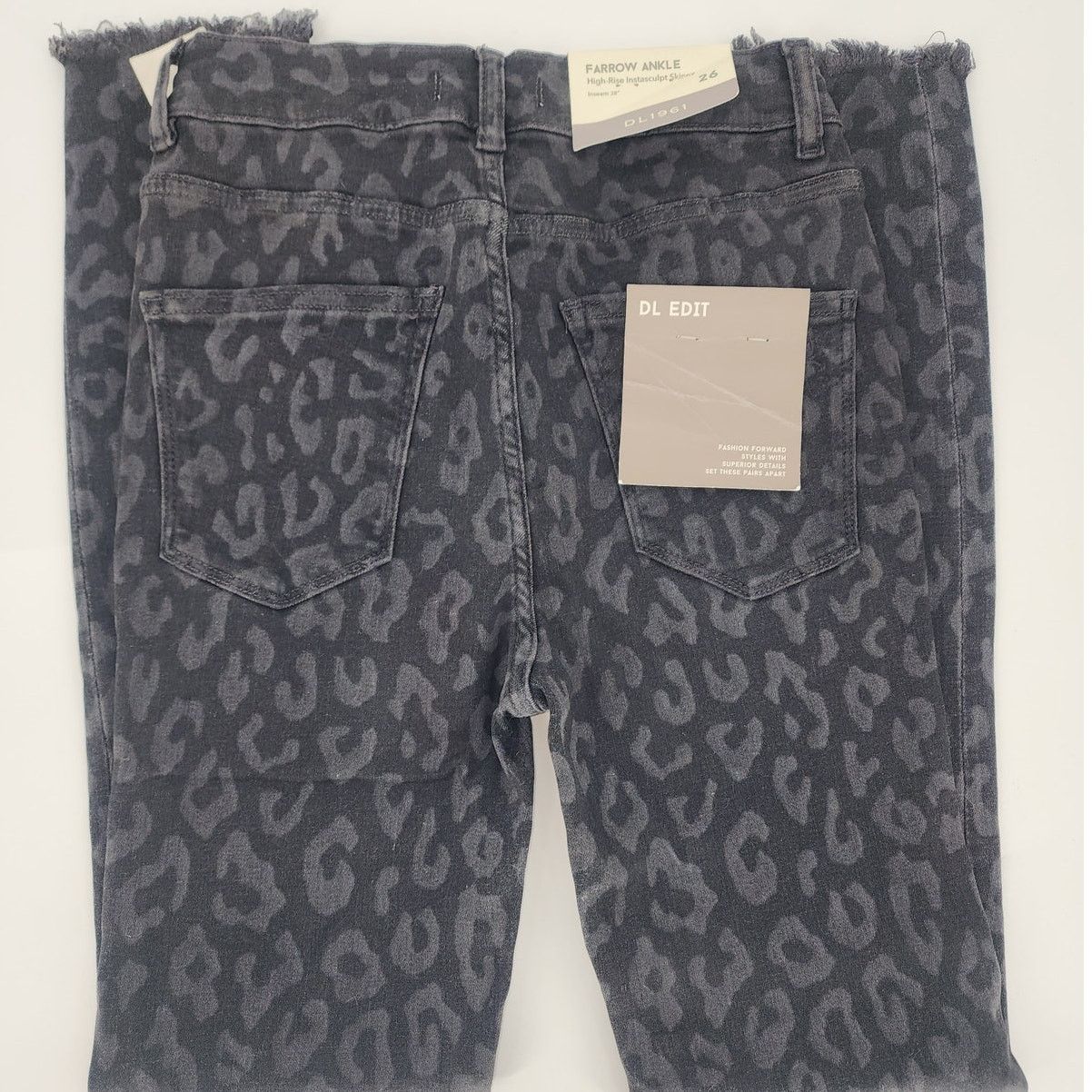 DL1961 DL1961 Farrow Ankle Jeans Black Leopard Print Women's Sz 26 Size 26" / US 2 / IT 38 - 4 Thumbnail