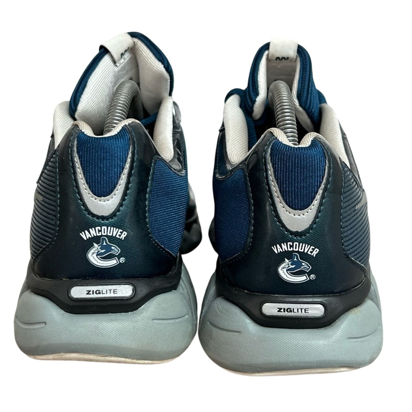 Reebok 2012-13 Reebok Vancouver Canucks NHL Zig Zag Dynamic Shoes Size US 8 / EU 41 - 4 Thumbnail