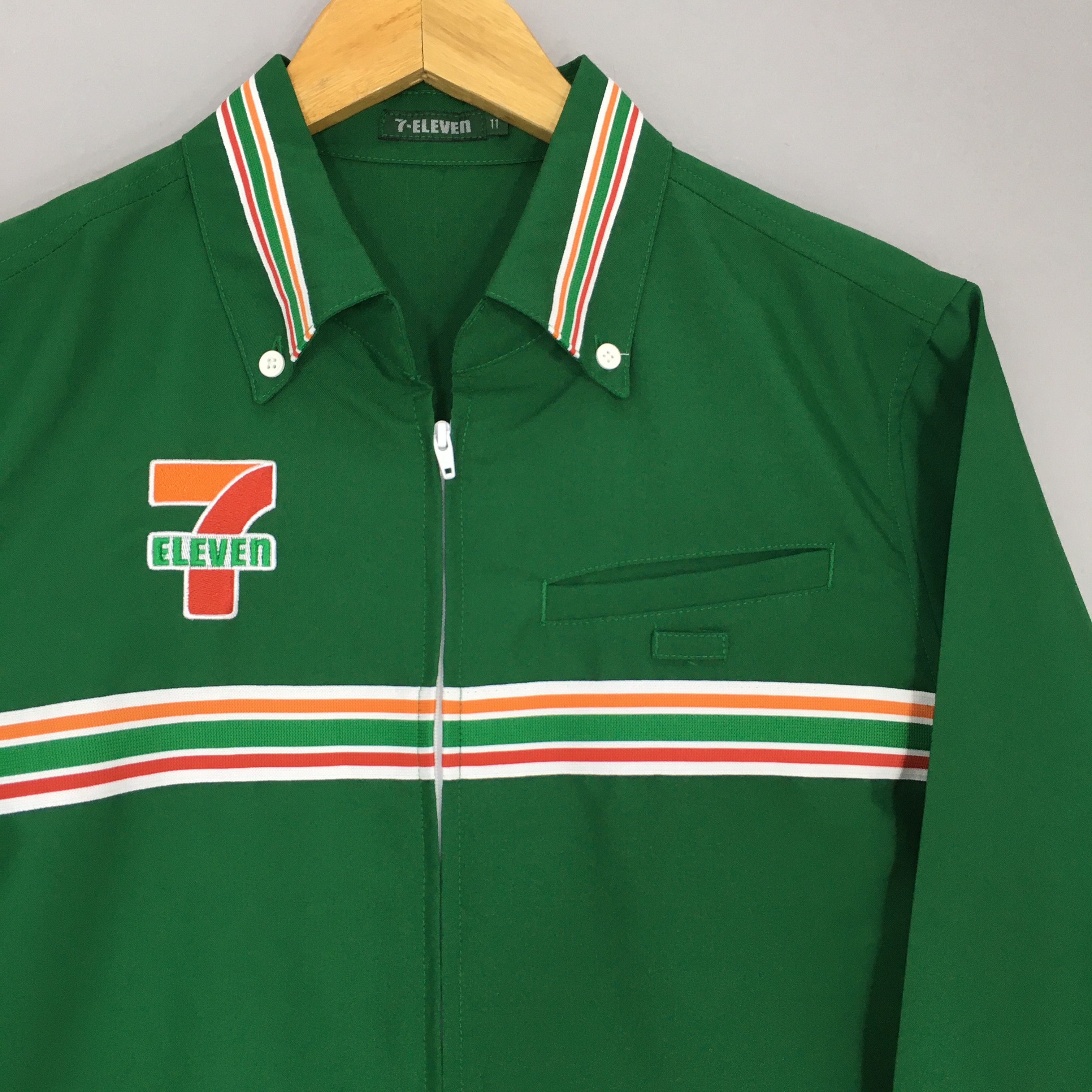 Japanese Brand Vintage 7-Eleven Uniform Workers Shirt Small Size US S / EU 44-46 / 1 - 2 Thumbnail