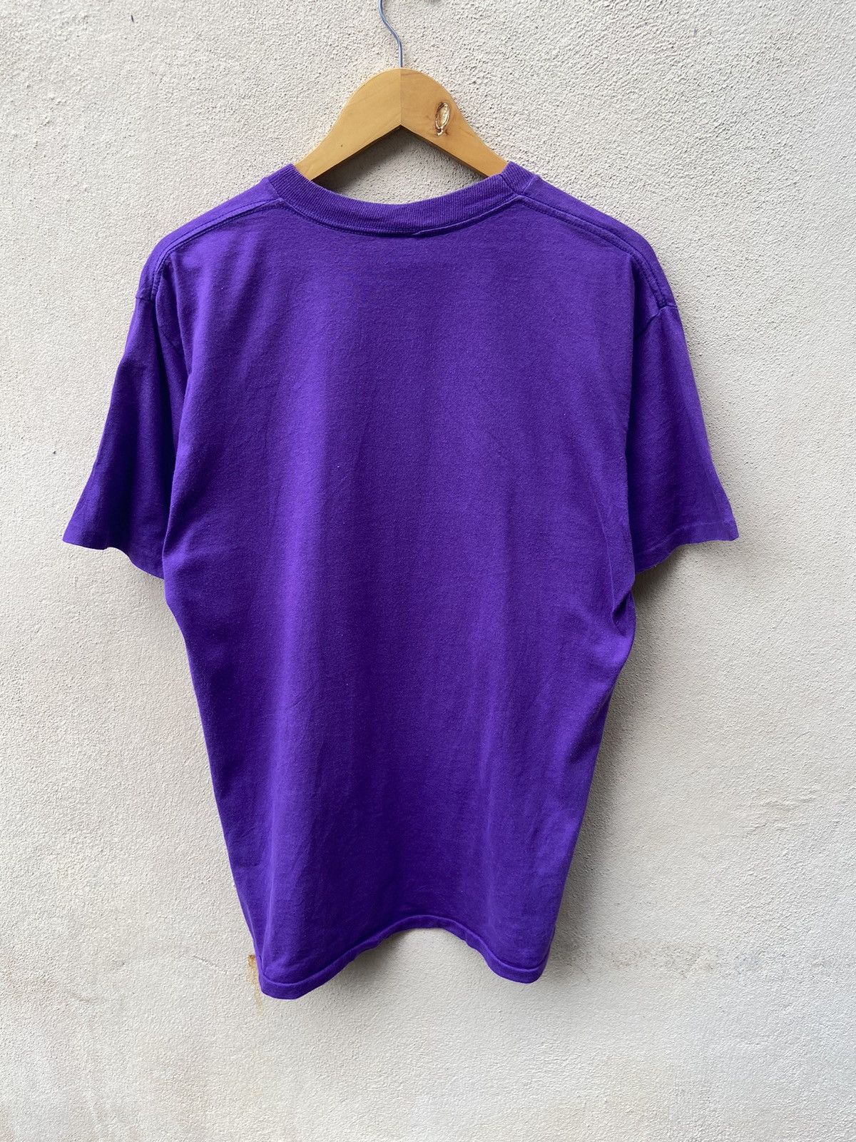 NBA 🔥 Vintage 90s Vintage LA Lakers t shirt NBA Size US L / EU 52-54 / 3 - 6 Thumbnail