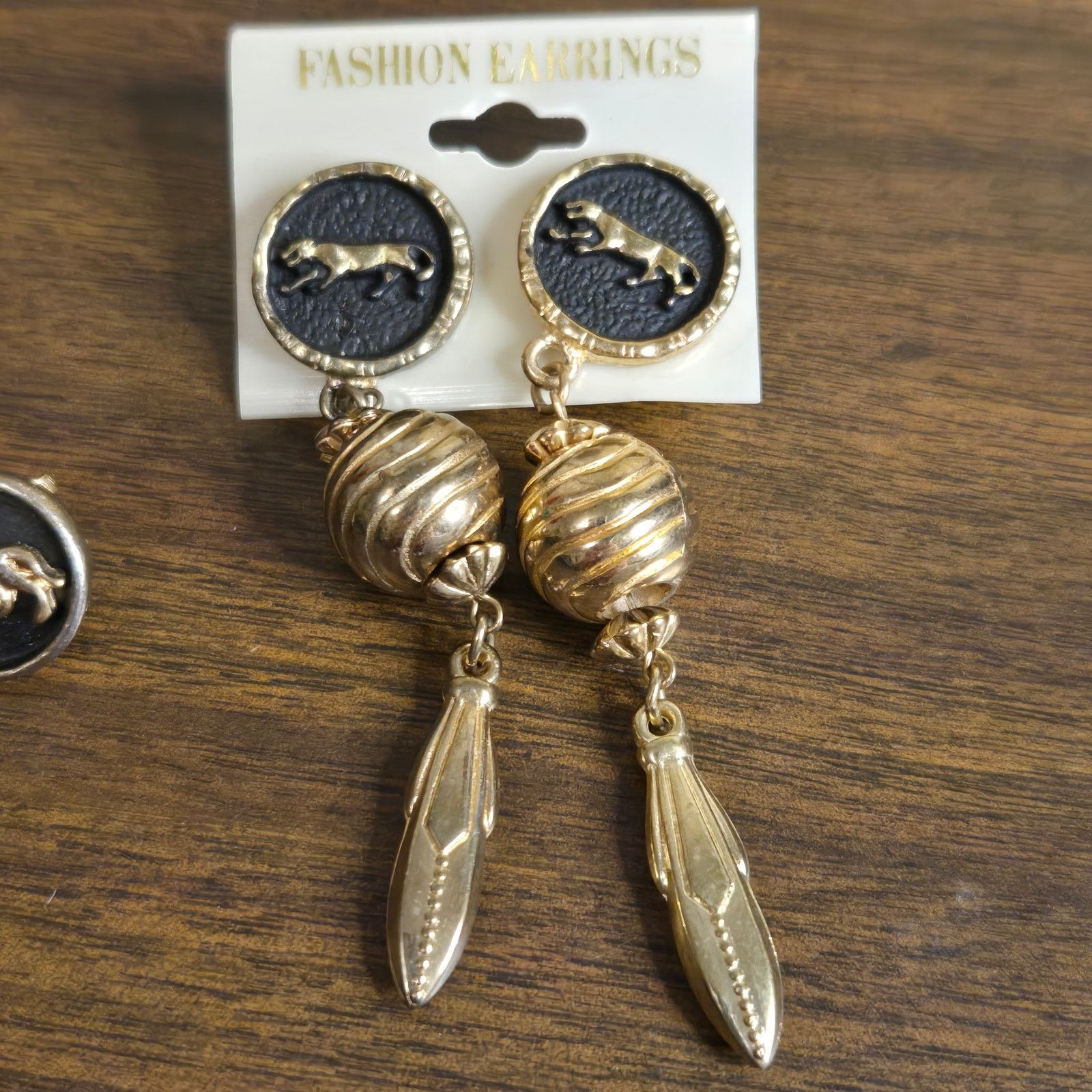 Vintage Vtg 80s Gold Tone Panther Jaguar Statement Earrings Size ONE SIZE - 2 Thumbnail