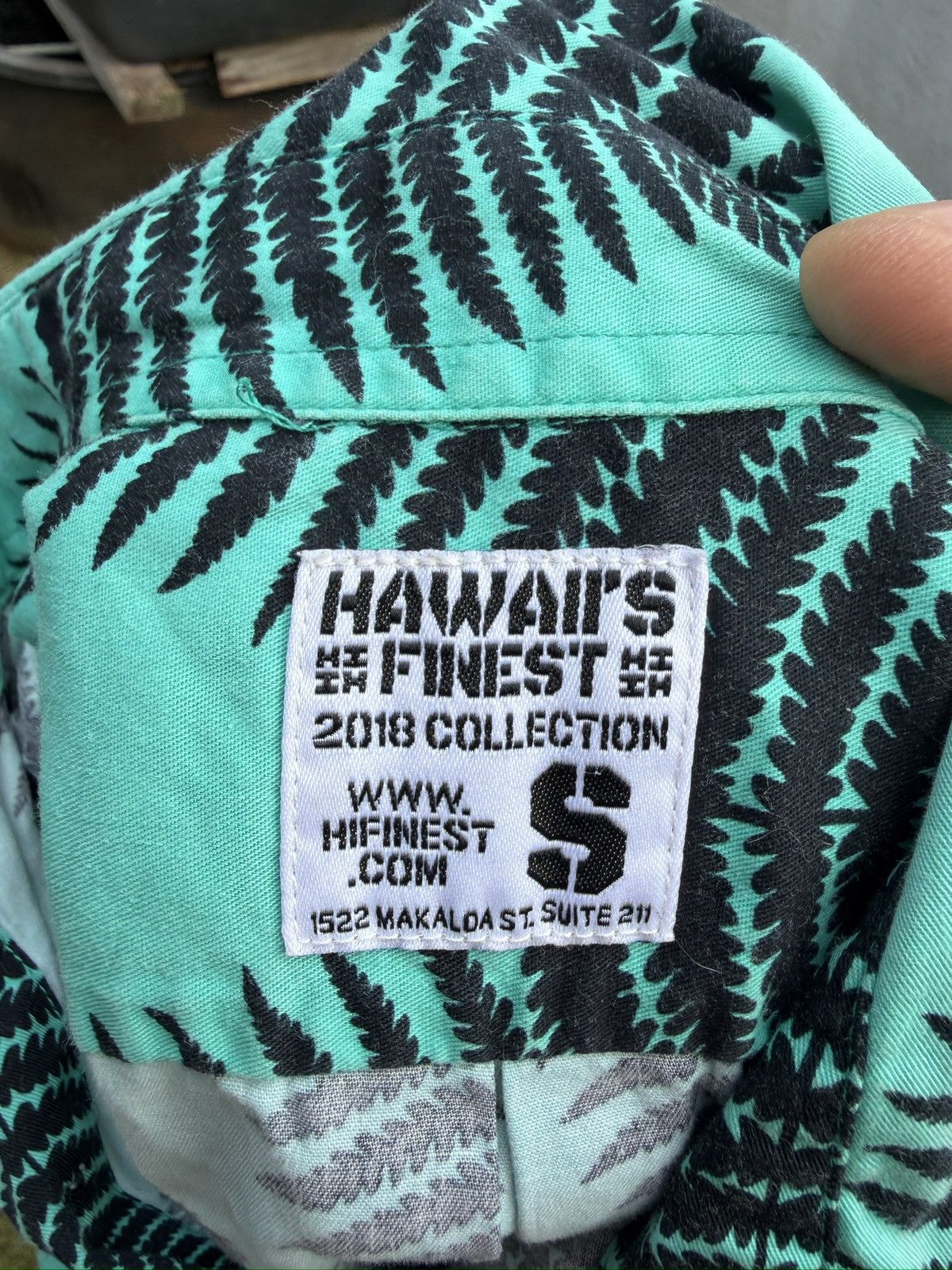 Other PreOwned Hawaii’s Finest Hawaiian Print Green Men’s Small Size US S / EU 44-46 / 1 - 5 Thumbnail