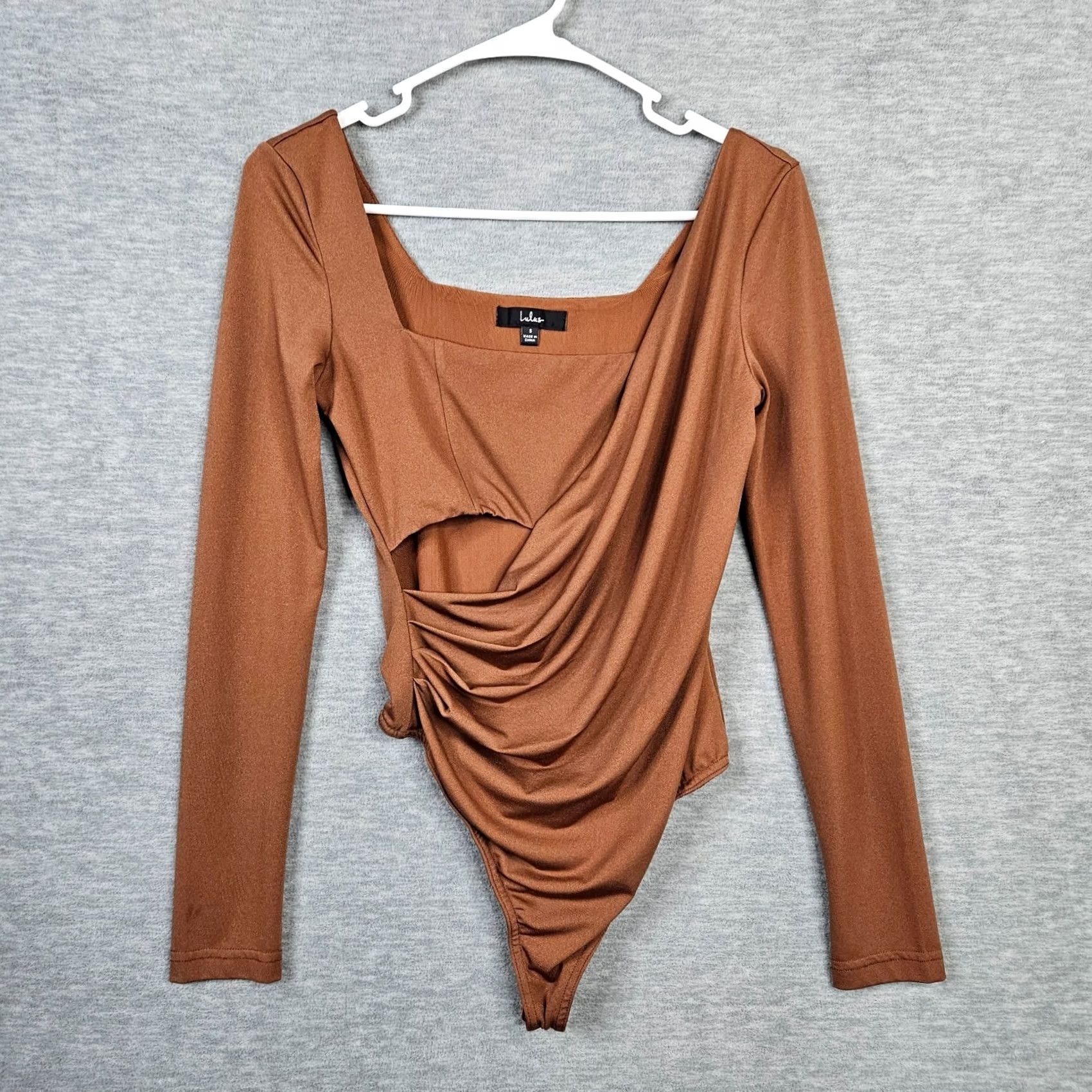 Lulus Lulus Women's Brown Squared Neck Long Sleeve Top S Shirt Top Regular Size S Brown Size S / US 4 / IT 40 - 2 Thumbnail