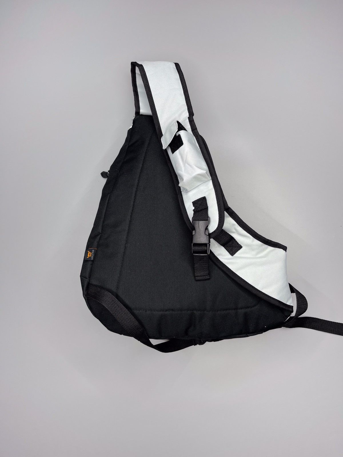 Japanese Brand × Vintage Vintage Y2k Crossbody Messenger Sling Bag 90’s GorPro Size ONE SIZE - 8 Thumbnail