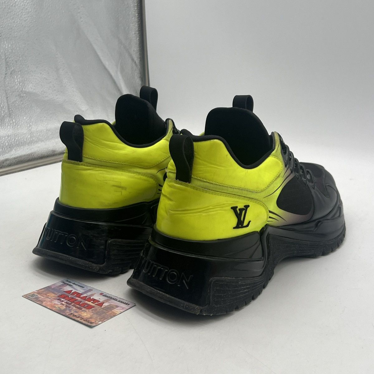 Louis Vuitton Louis Vuitton Run Away Pulse Black Neon Yellow Size US 8.5 / EU 41-42 - 5 Thumbnail