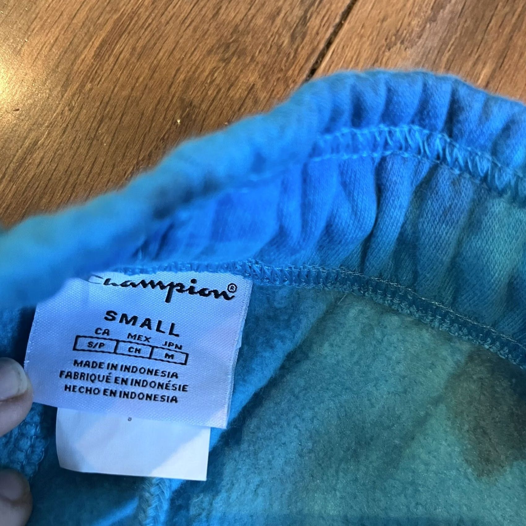 Champion NWT - "Champion" is the brand Size US 29 - 7 Thumbnail