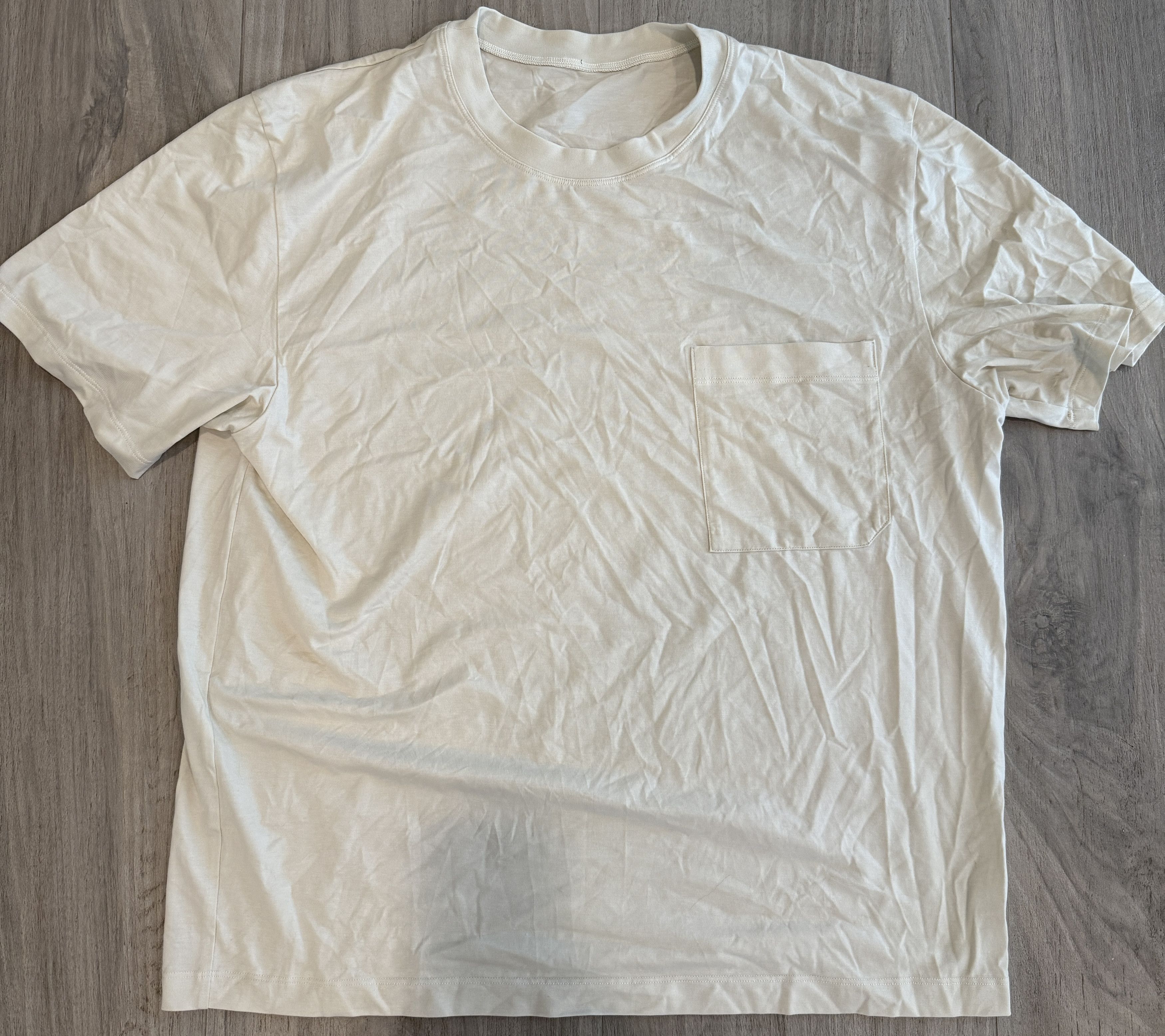 Lululemon Lululemon Cream/Off-White Chest Pocket Short Sleeve T-Shirt Size US L / EU 52-54 / 3 - 2 Thumbnail