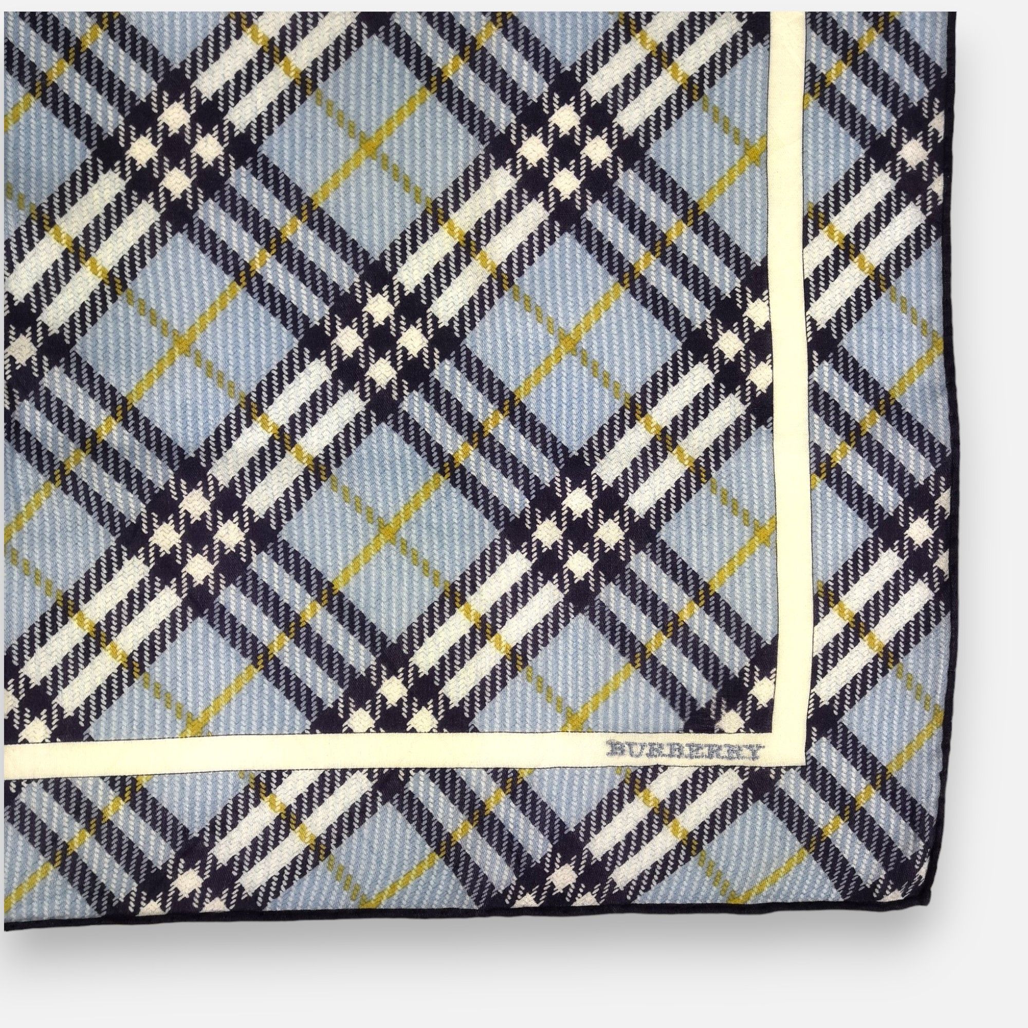 Burberry × Vintage Vintage Burberry Handkerchief Pocket Square Bandana Size ONE SIZE - 3 Thumbnail