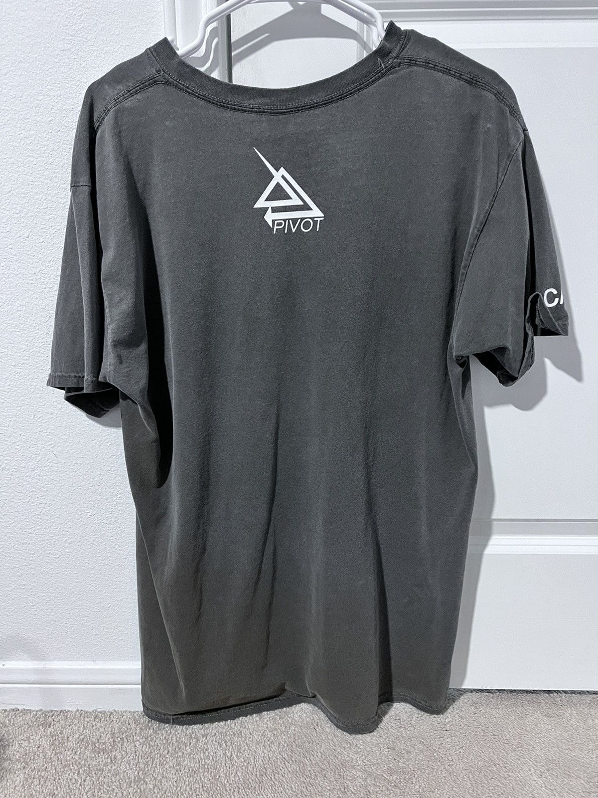 Saba SABA CARE, Everything is Grey limited Merch Size US L / EU 52-54 / 3 - 6 Thumbnail