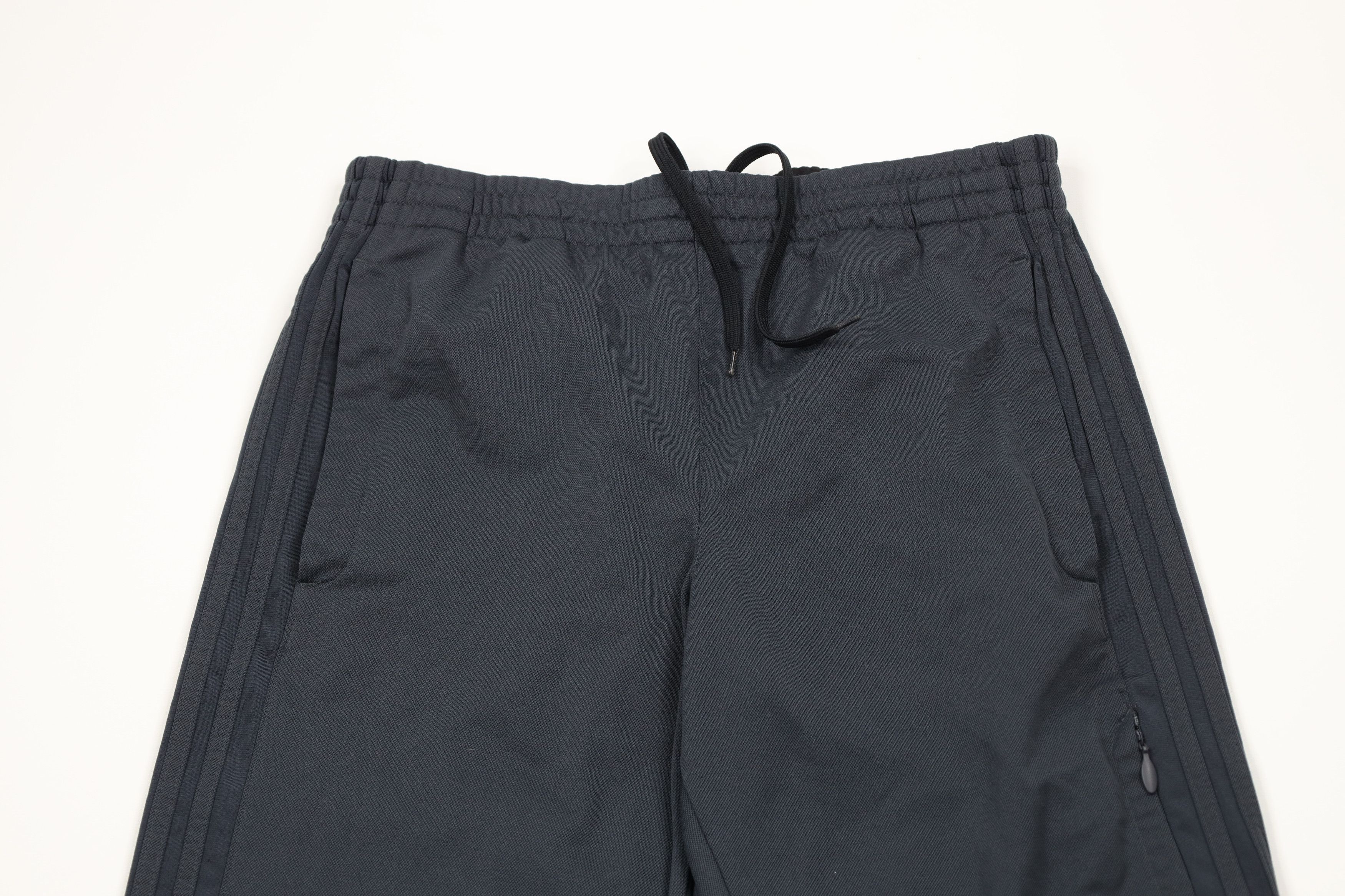 Adidas × Vintage Vintage Y2K Adidas Spell Striped Wide Leg Sweatpants Gray Size US 34 / EU 50 - 2 Thumbnail
