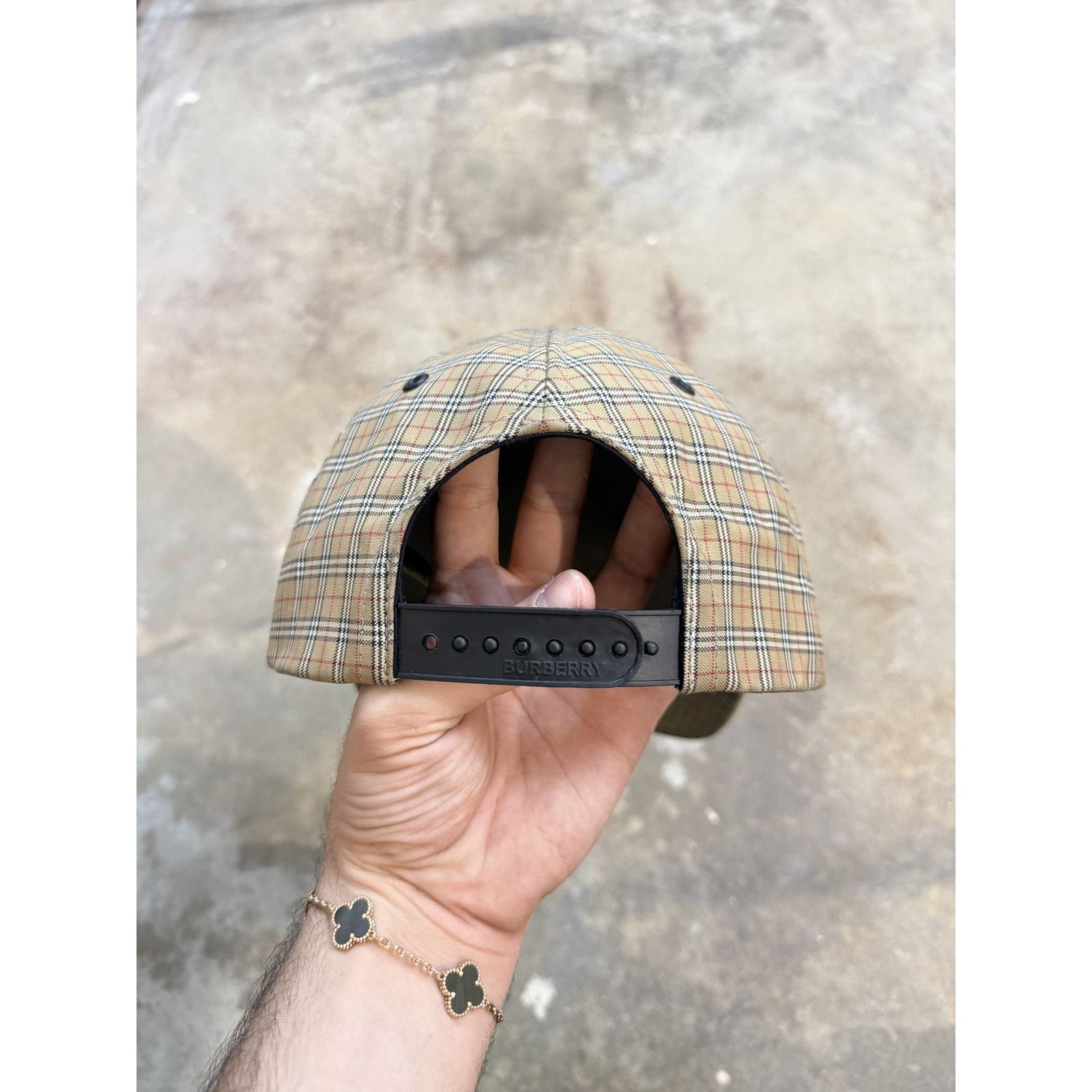 Burberry Burberry Monogram Cap Brown Used Large Size ONE SIZE - 2 Thumbnail