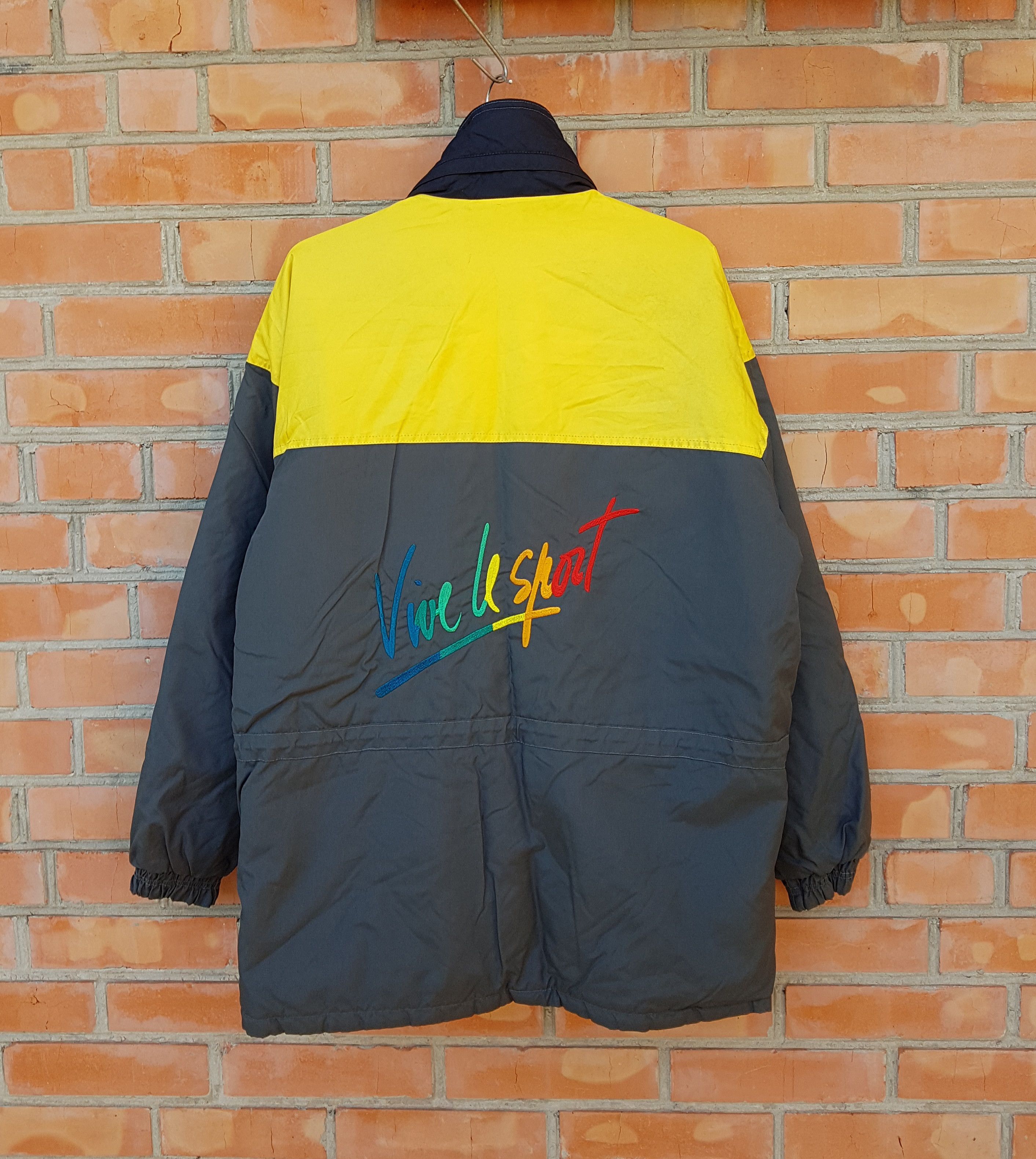 Vintage Rare Vintage Renault Sport Geneve Club Retro Jacket Tilt Size US L / EU 52-54 / 3 - 5 Thumbnail