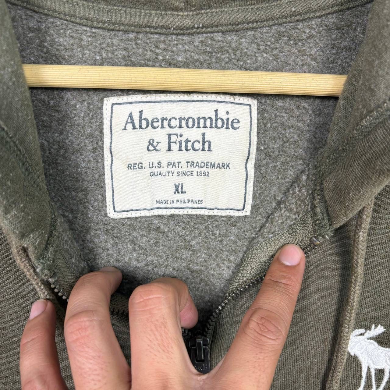 Abercrombie & Fitch Abercrombie & Fitch Muscle Zip Hoodie XL Olive Y2K Moose Size US XL / EU 56 / 4 - 4 Thumbnail