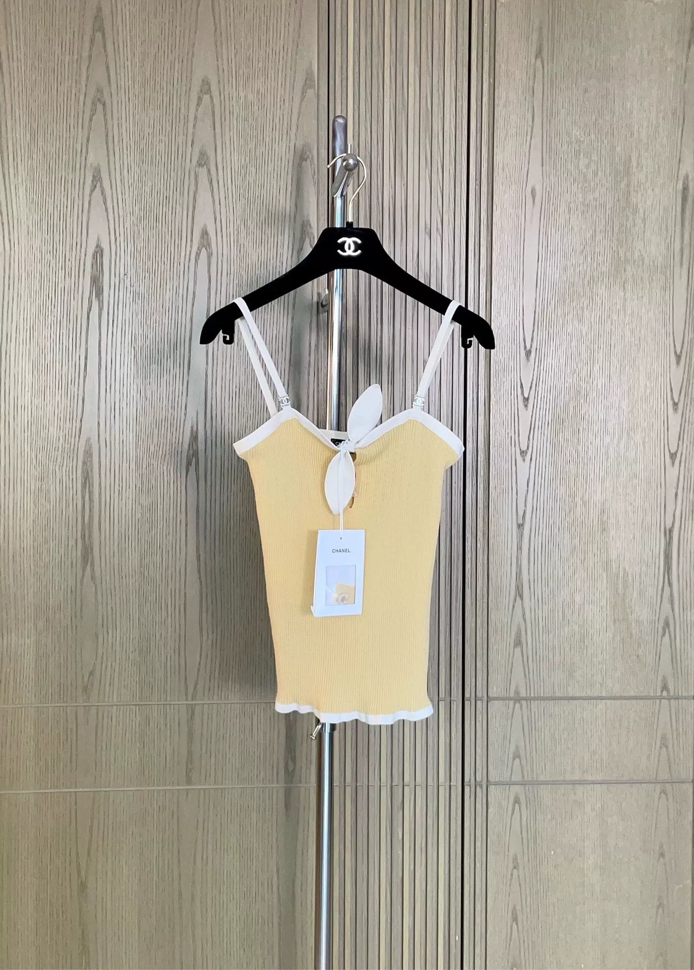 Chanel Chanel 22P Yellow Rabbit Ear Camisole Size XXS / US 00 / IT 34 - 1 Thumbnail