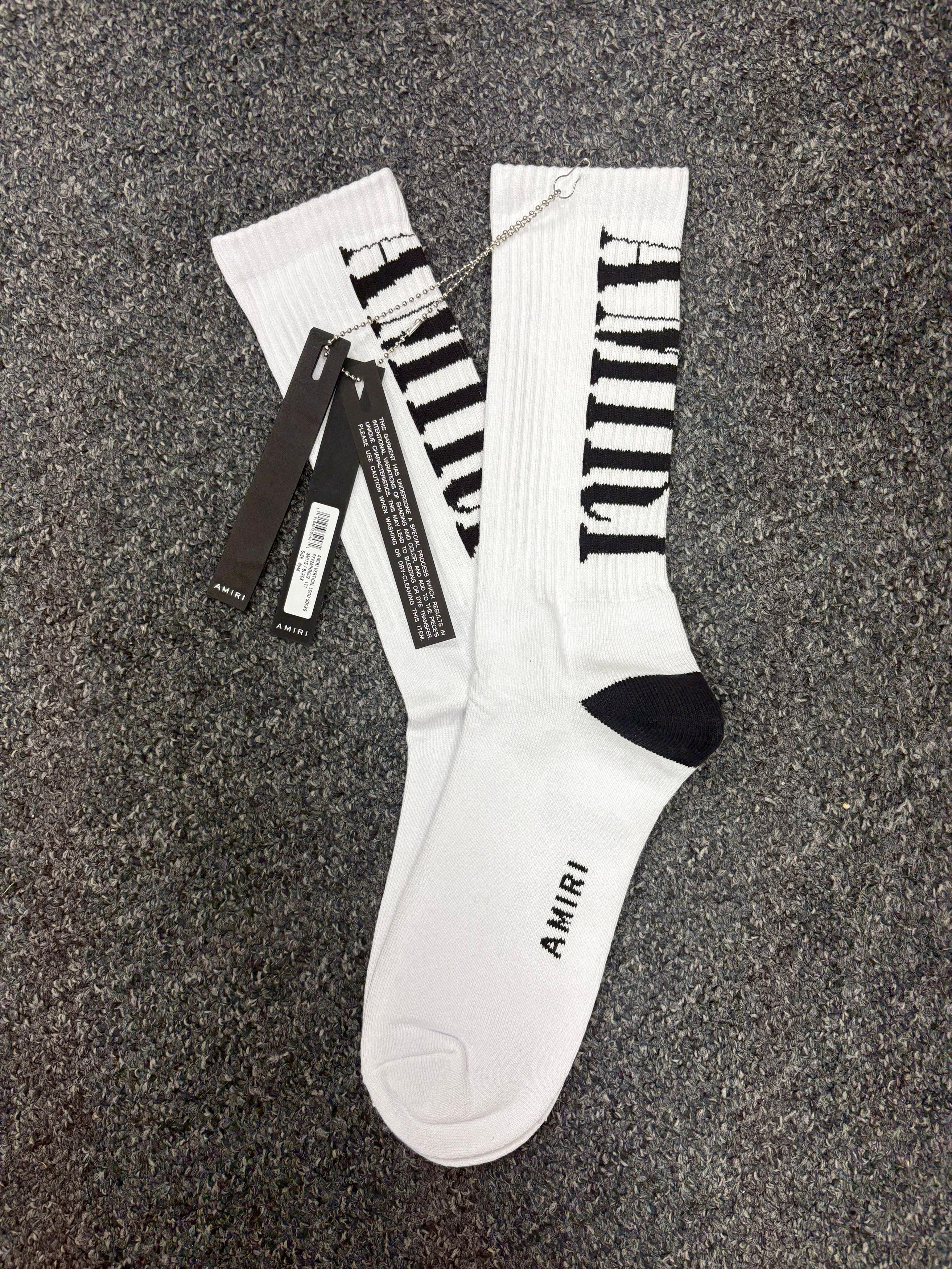 Amiri Amiri Vertical Logo Socks in White/Black Size 46 - 2 Thumbnail