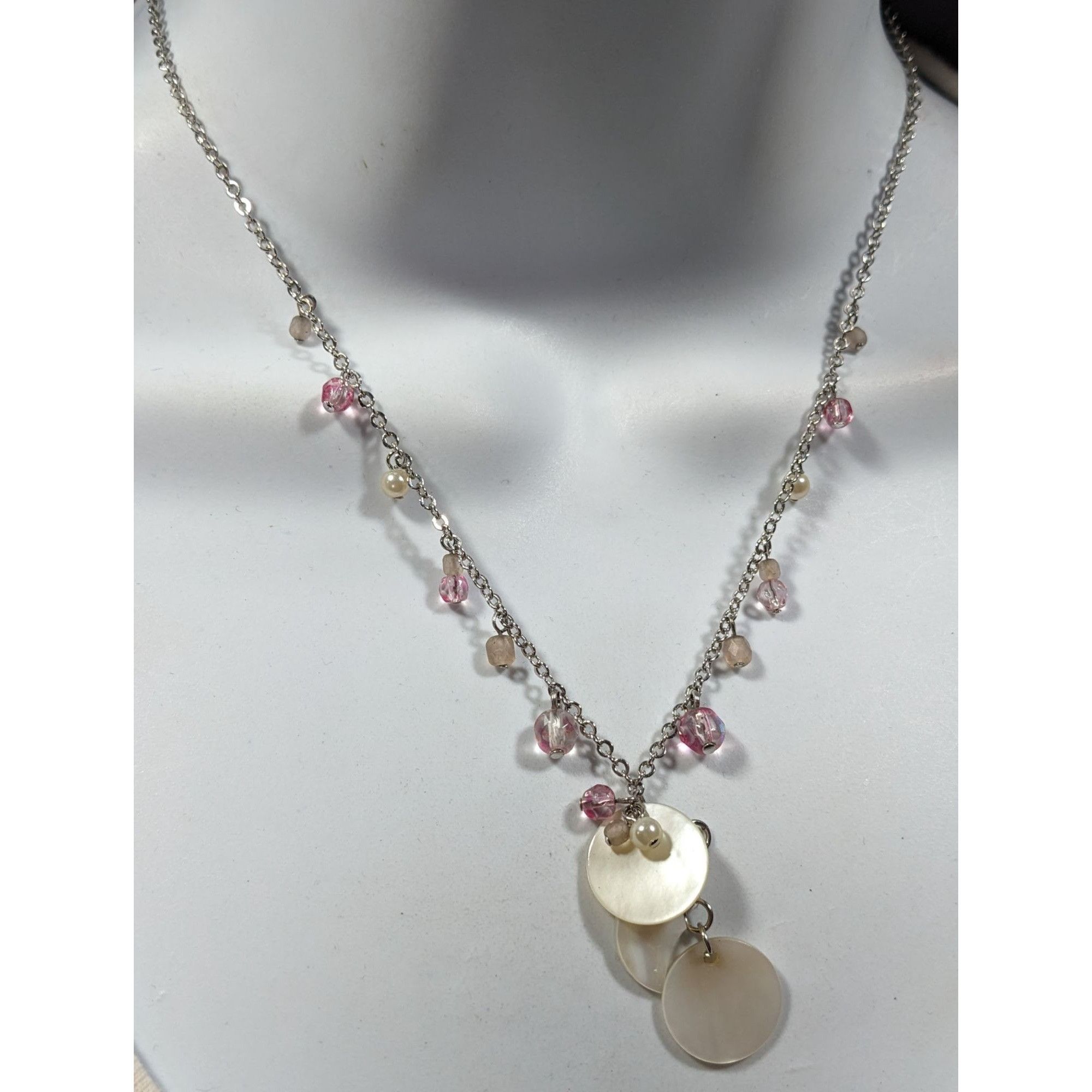 Other Cookie Lee Coquette Beaded Shell Necklace Size ONE SIZE - 7 Thumbnail