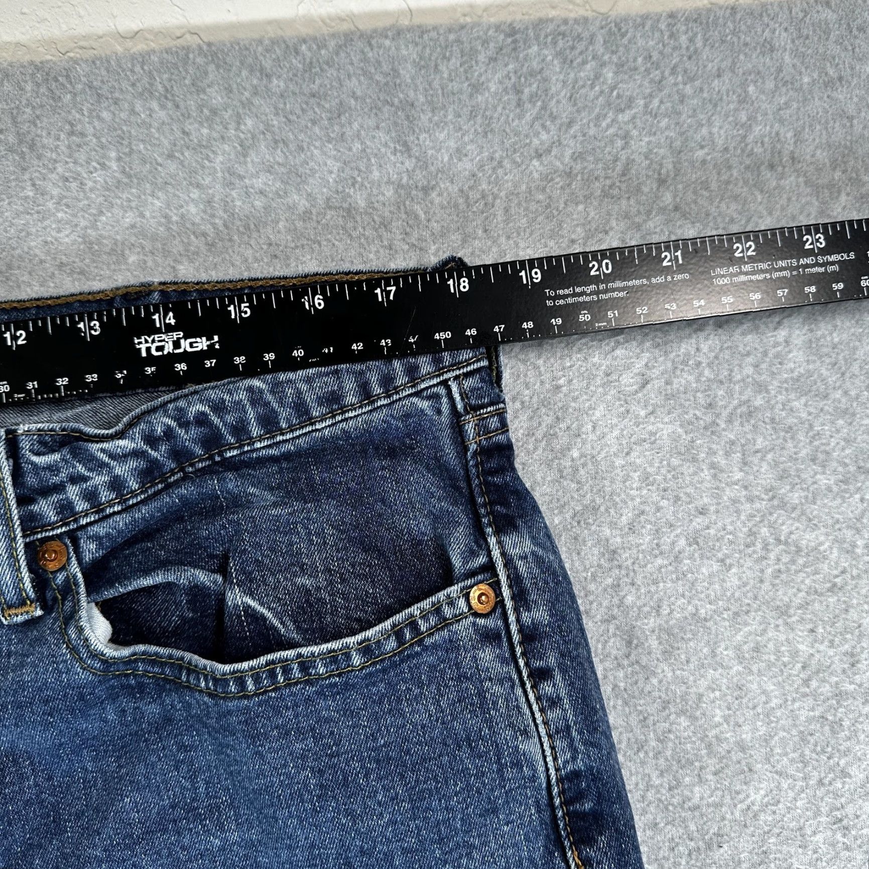 Levi's Levi's 505 Jeans Mens 38x32 Blue Straight Regular Fit Denim Pants Medium Wash Size US 38 / EU 54 - 7 Thumbnail