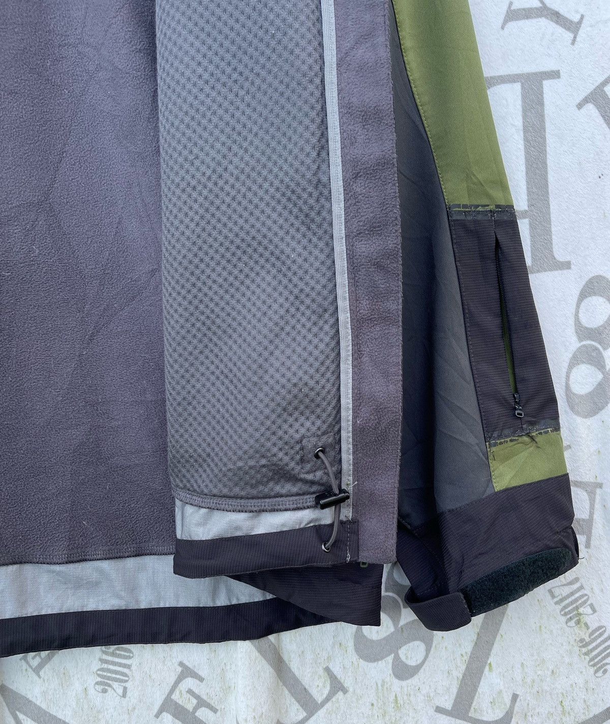 Montbell Mont-bell Men's Green/Gray Hooded Full Zip Outdoor Jacket Size US M / EU 48-50 / 2 - 17 Thumbnail