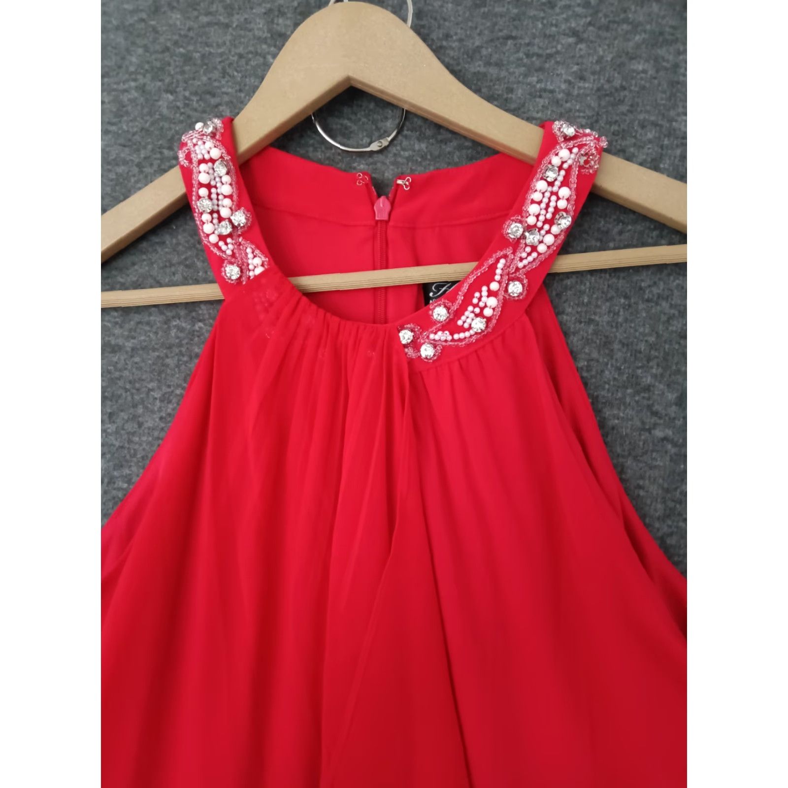Adrianna Papell VINTAGE Hailey by Adrianna Papell Halter Chiffon Dress Shirt Women Size 10 Red Pearl Neckline Knee Length Zipper Vintage: Yes Size L / US 10 / IT 46 - 3 Thumbnail