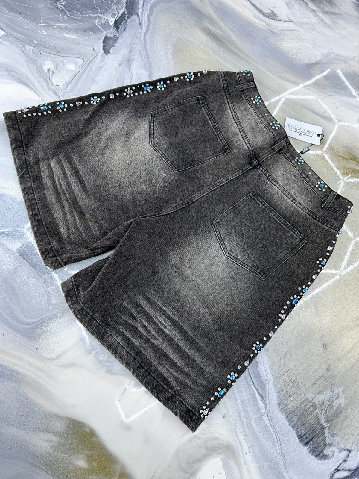 Vale Vale Black Candy Jean Shorts Size 36 Size US 36 / EU 52 - 8 Thumbnail
