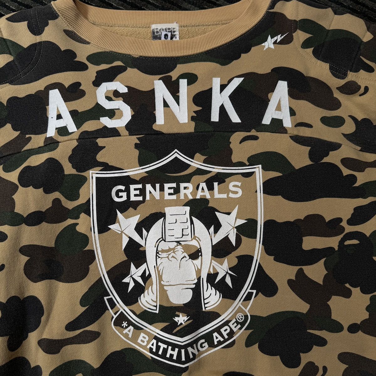 Bape Vintage Bape 1st Camo Generals Crewneck Size US M / EU 48-50 / 2 - 3 Thumbnail