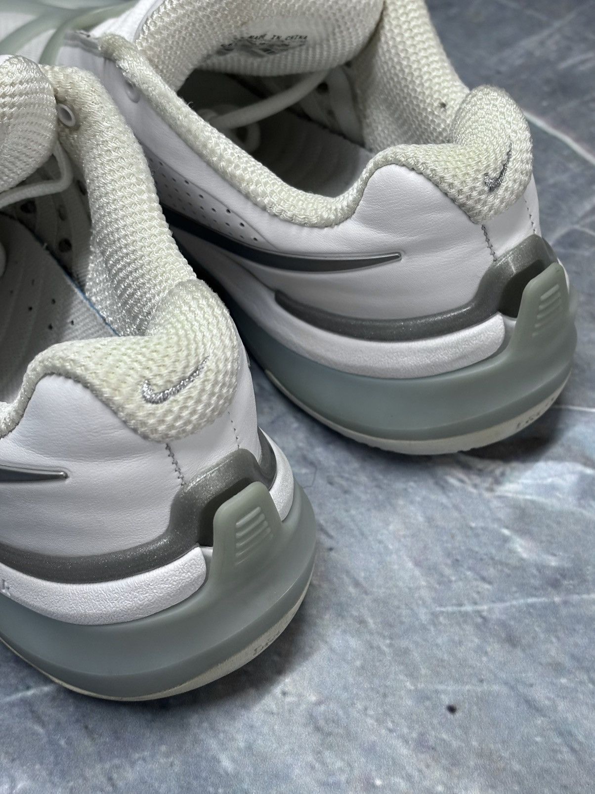 Nike 🩻Nike Air Zoom Revive DRC2 Size US 8.5 / EU 41-42 - 5 Thumbnail
