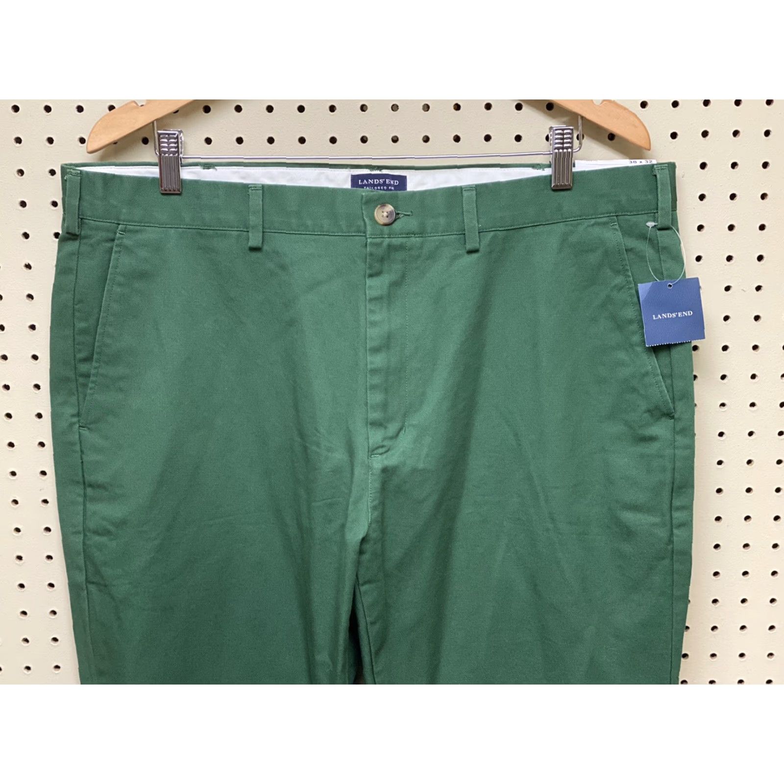 Lands' End Lands' End Tailored Fit Mens 38x32 Green Flat Front Chino Pants Casual Pants Men Belts Loops Slash Pockets Cotton Size US 38 / EU 54 - 4 Thumbnail