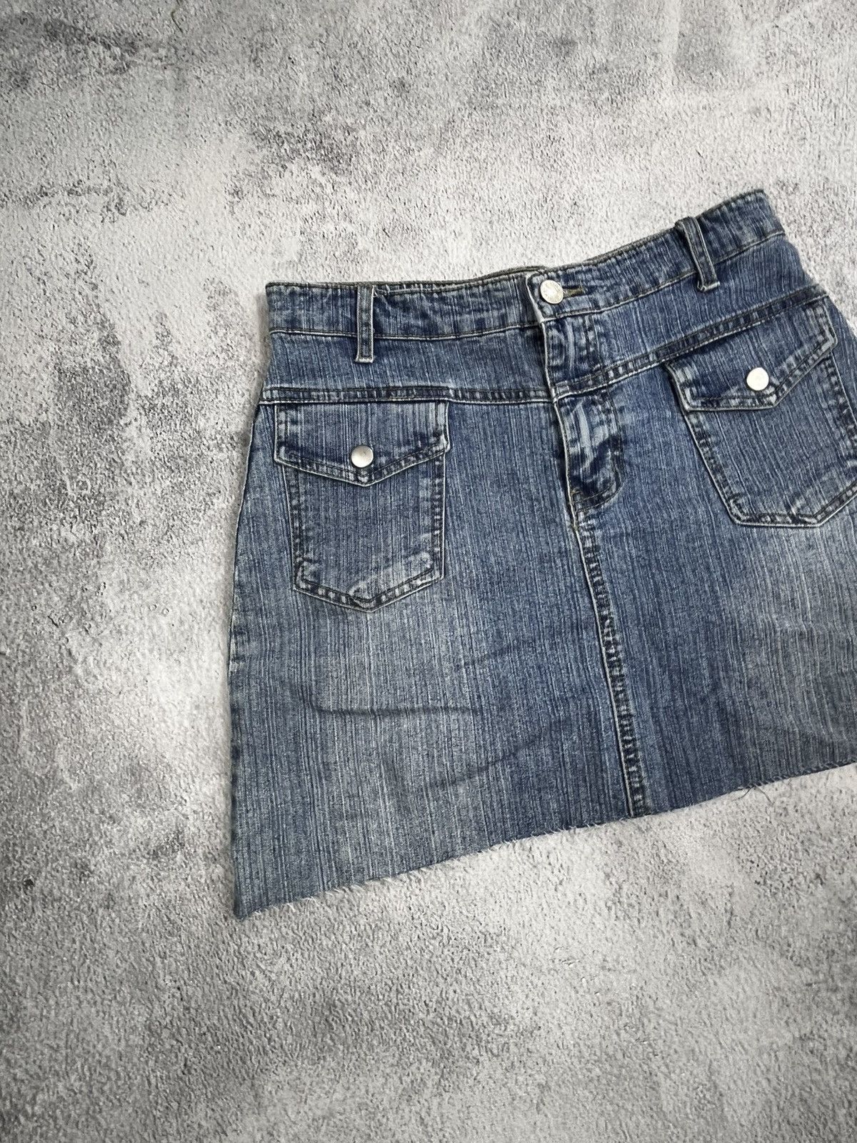 Japanese Brand × Vintage Vintage Y2K denim mini skirt streetwear style 00s Size 27" / US 4 / IT 40 - 2 Thumbnail
