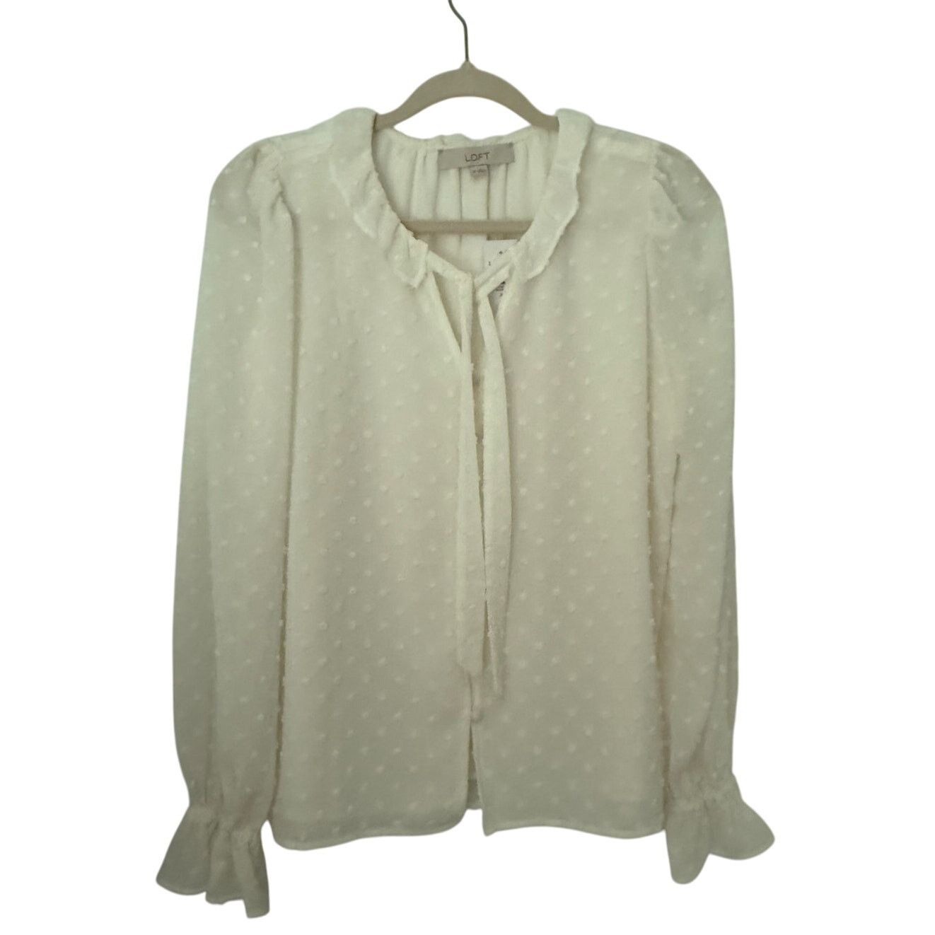 Loft NWT LOFT Cream Textured Button Blouse – Size XS Size XS / US 0-2 / IT 36-38 - 2 Thumbnail