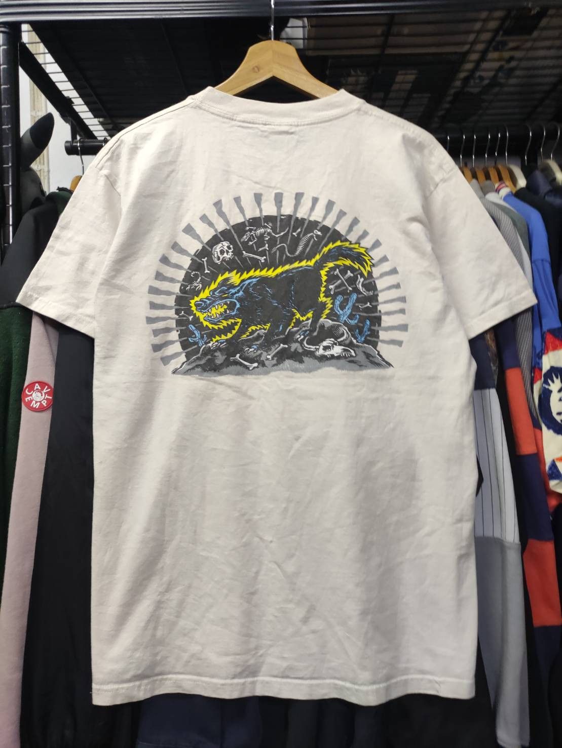 Santa Cruz Skateboards Vtg 00's Santa Cruz x Jeff Kendall " Kendall Wolf " T-Shirt Size US M / EU 48-50 / 2 - 8 Thumbnail