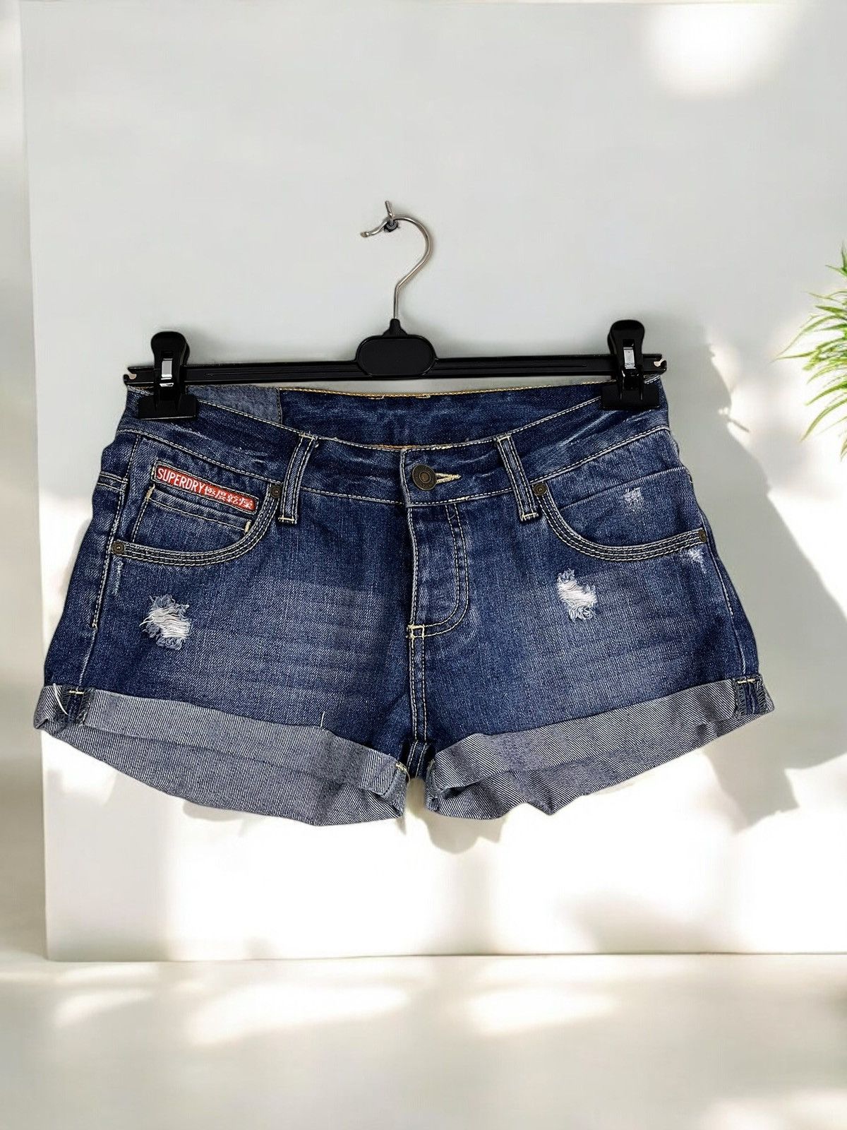 Superdry Superdry Vintage Bale Mini Shorts size M Size 28" / US 6 / IT 42 - 1 Thumbnail