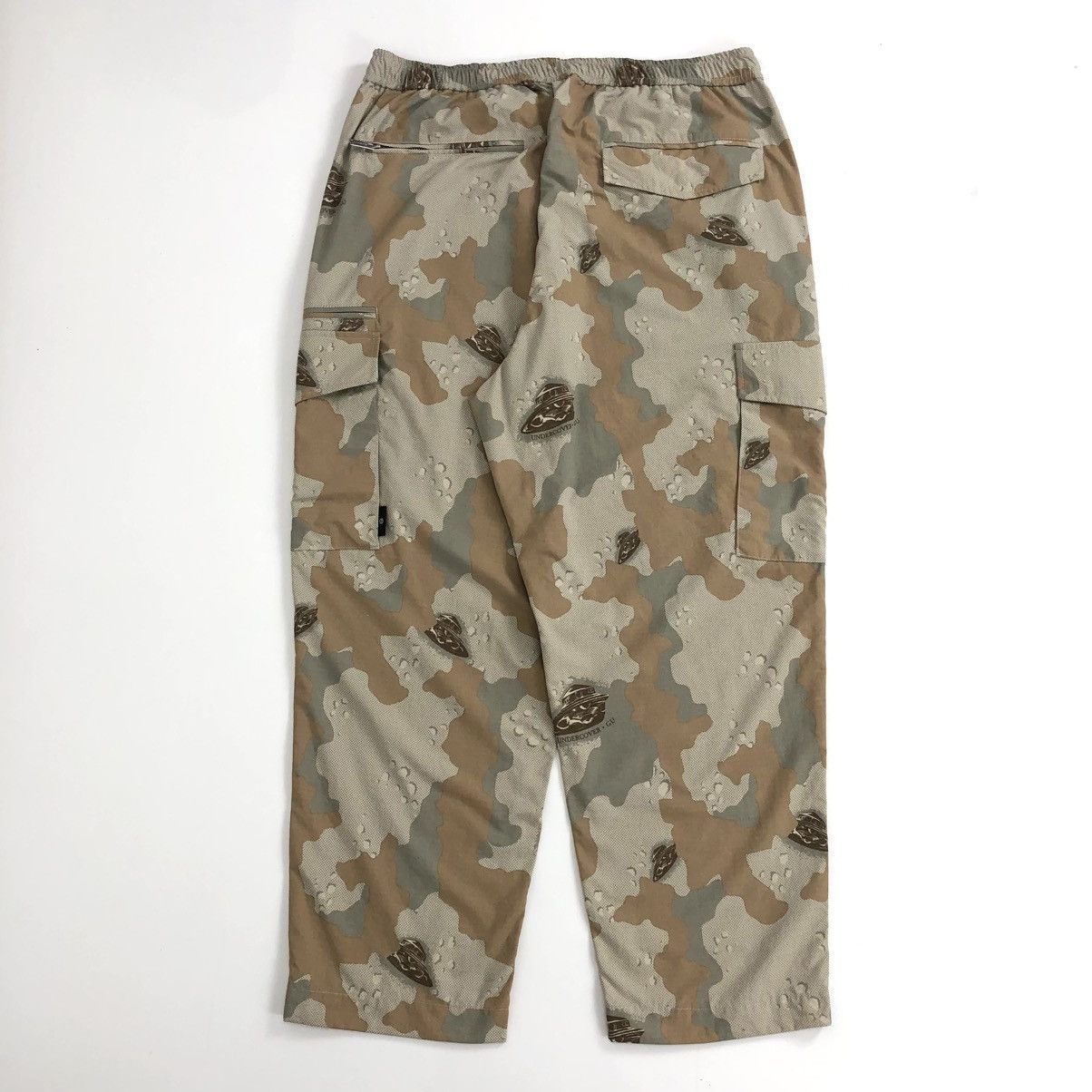 GU × Jun Takahashi × Undercover Undercover X Gu UFO Space Camo Baggy Cargo Pants Size US 32 / EU 48 - 6 Thumbnail