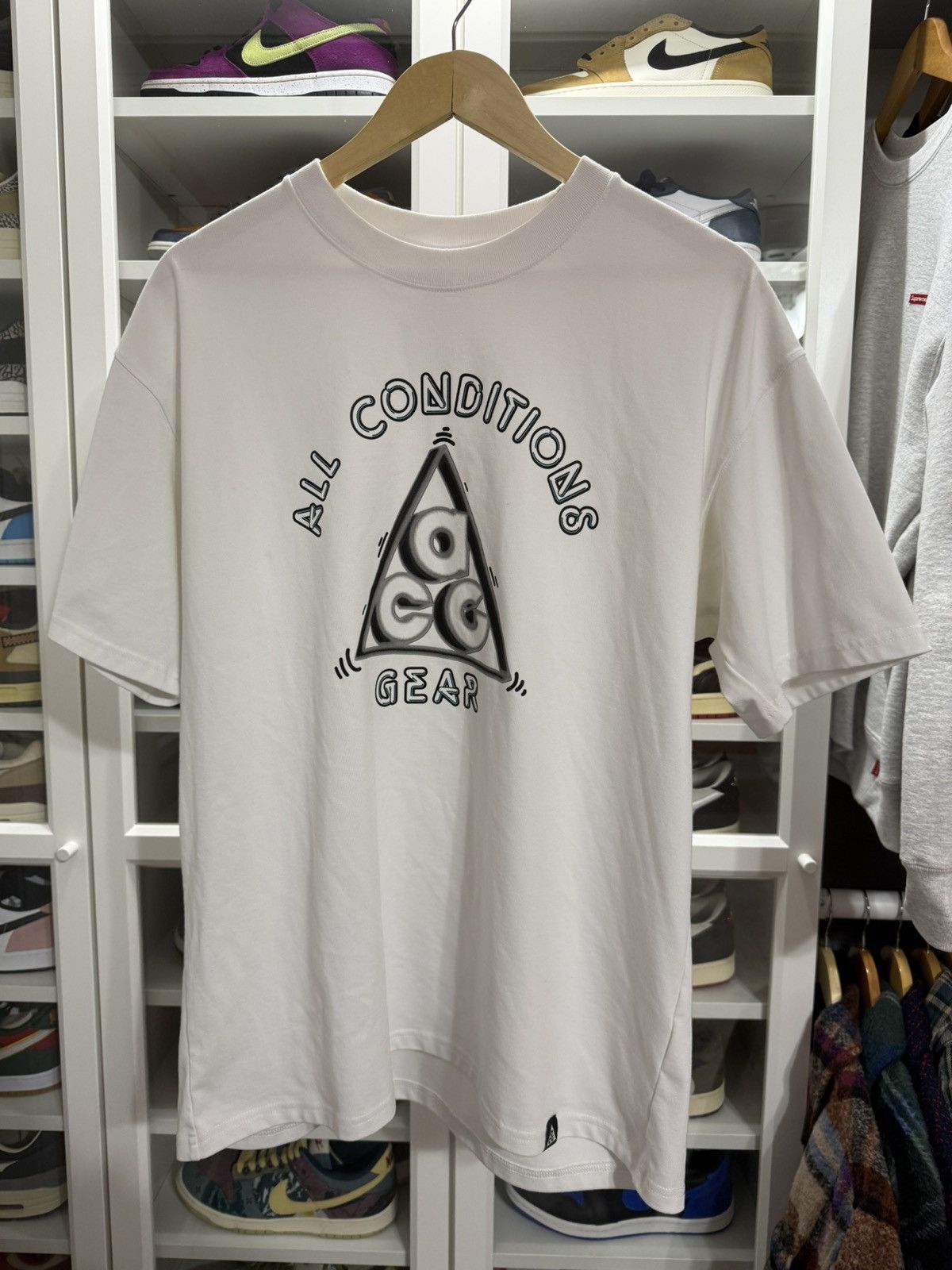 Nike ACG Nike ACG 'Hang Loose' Men's T-shirt - White Size US M / EU 48-50 / 2 - 1 Thumbnail