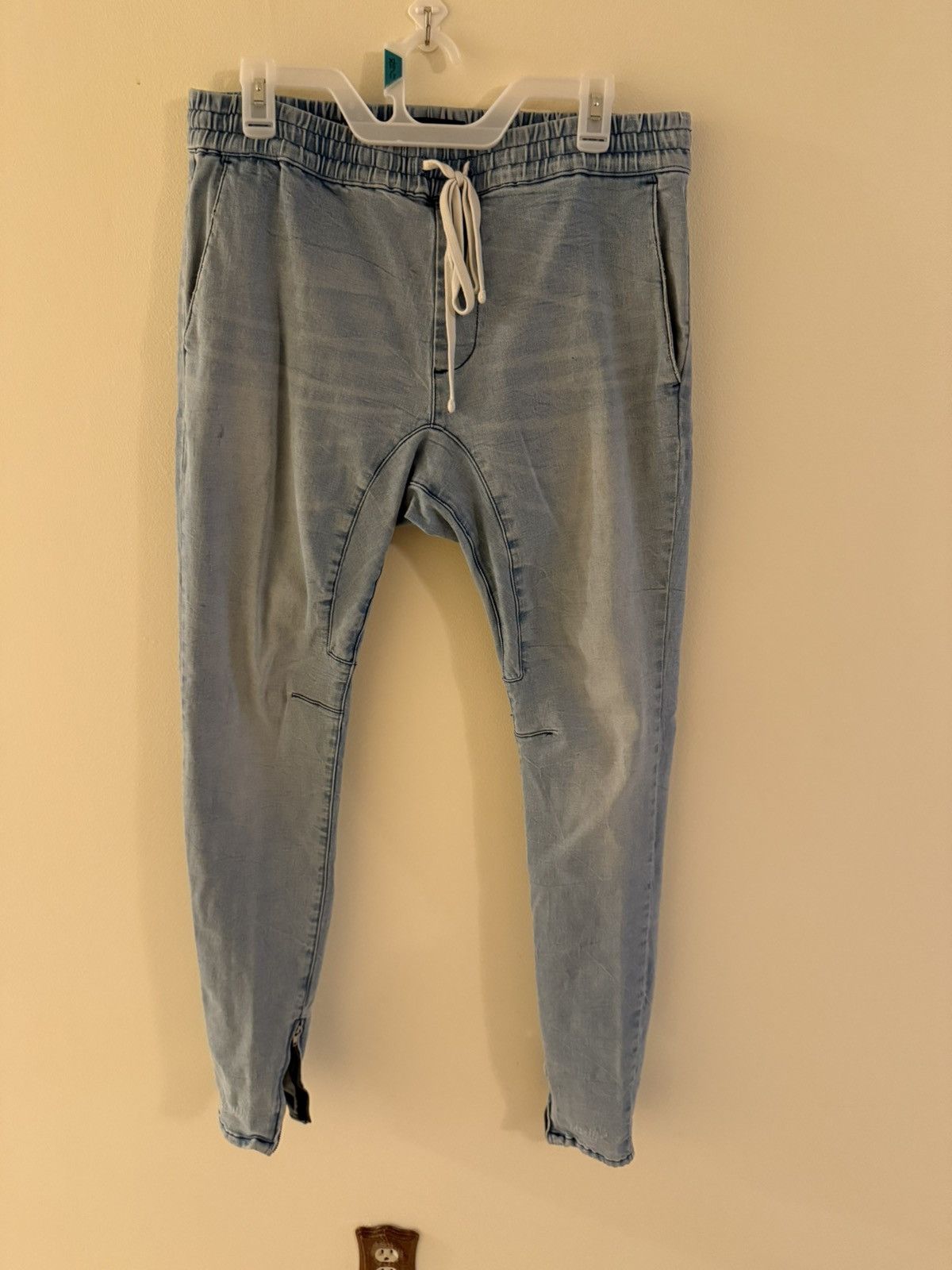 Pacsun Blue Jeans/Sweats Size US 32 / EU 48 - 1 Thumbnail