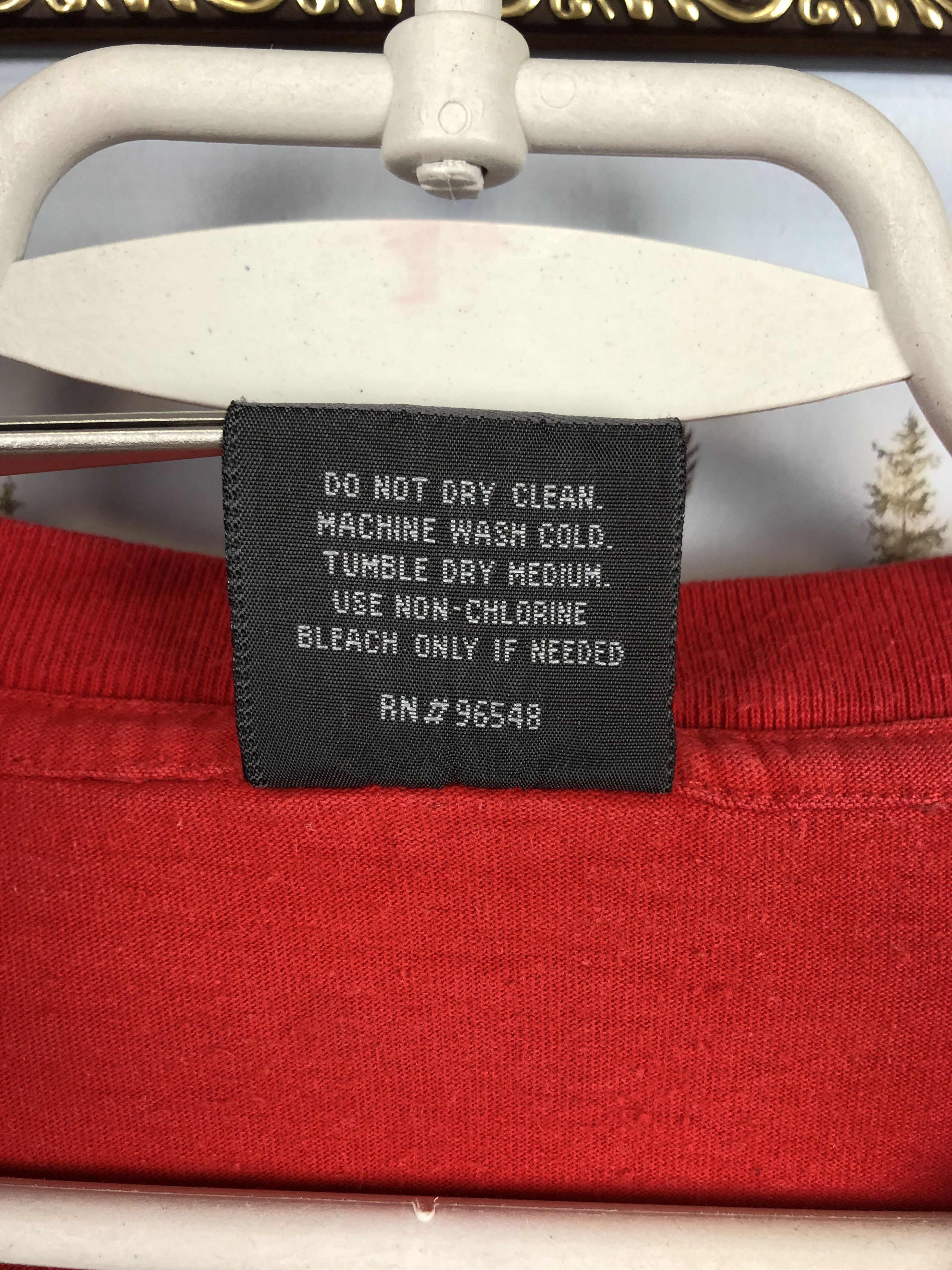 Oakley Vintage Distressed Oakley Central Logo Hype Shirt Tee Rare Size US L / EU 52-54 / 3 - 8 Thumbnail