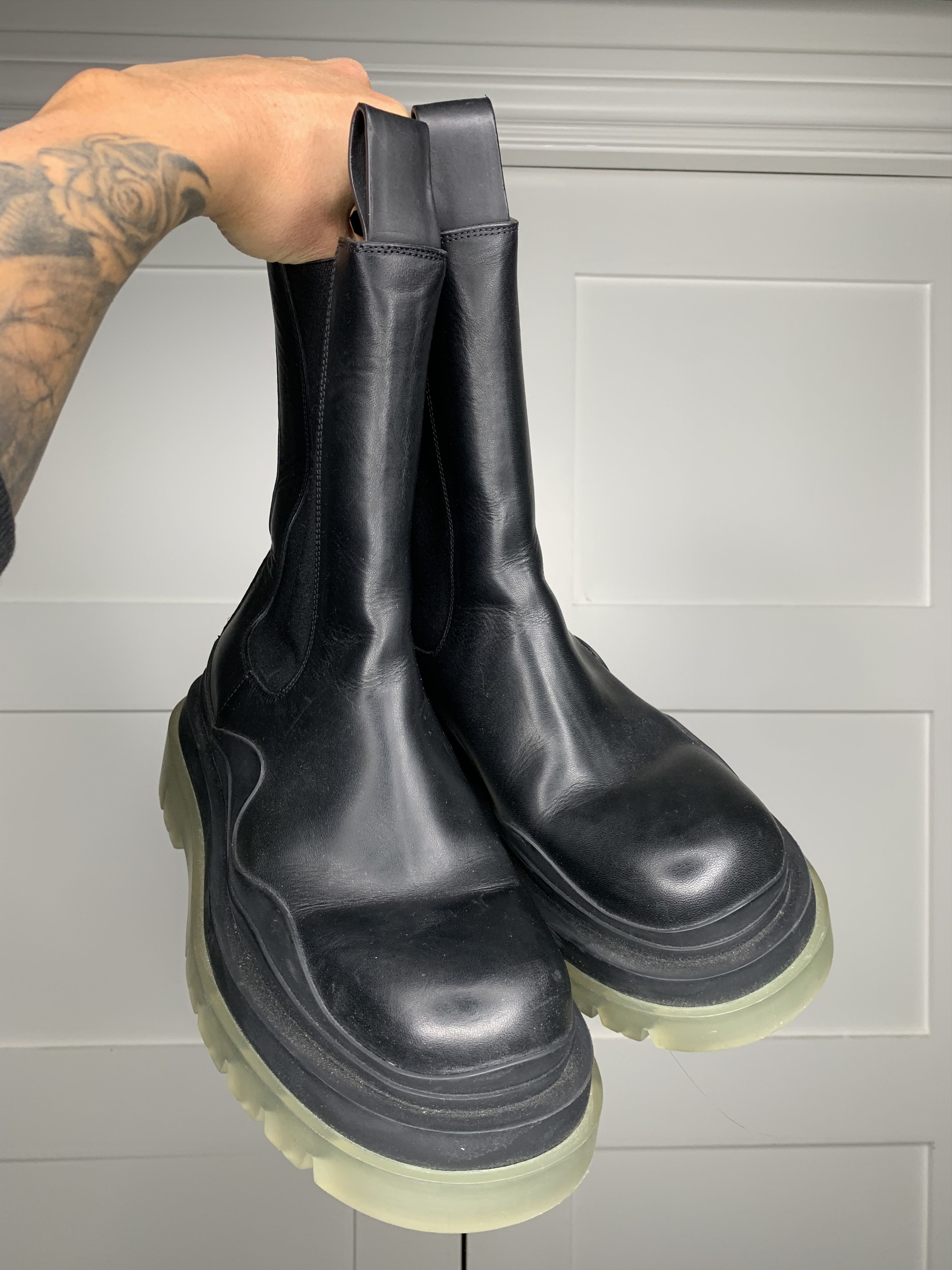 Bottega Veneta Bottega Veneta Tire Lug Leather Black Chelsea Boots Size US 7.5 / EU 40-41 - 13 Thumbnail
