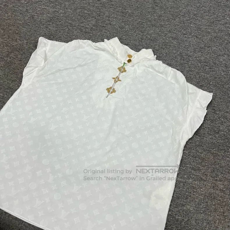 Louis Vuitton Louis Vuitton Metal Tri-Flower Logo Embossed Full Print Sl Size S / US 4 / IT 40 - 5 Thumbnail