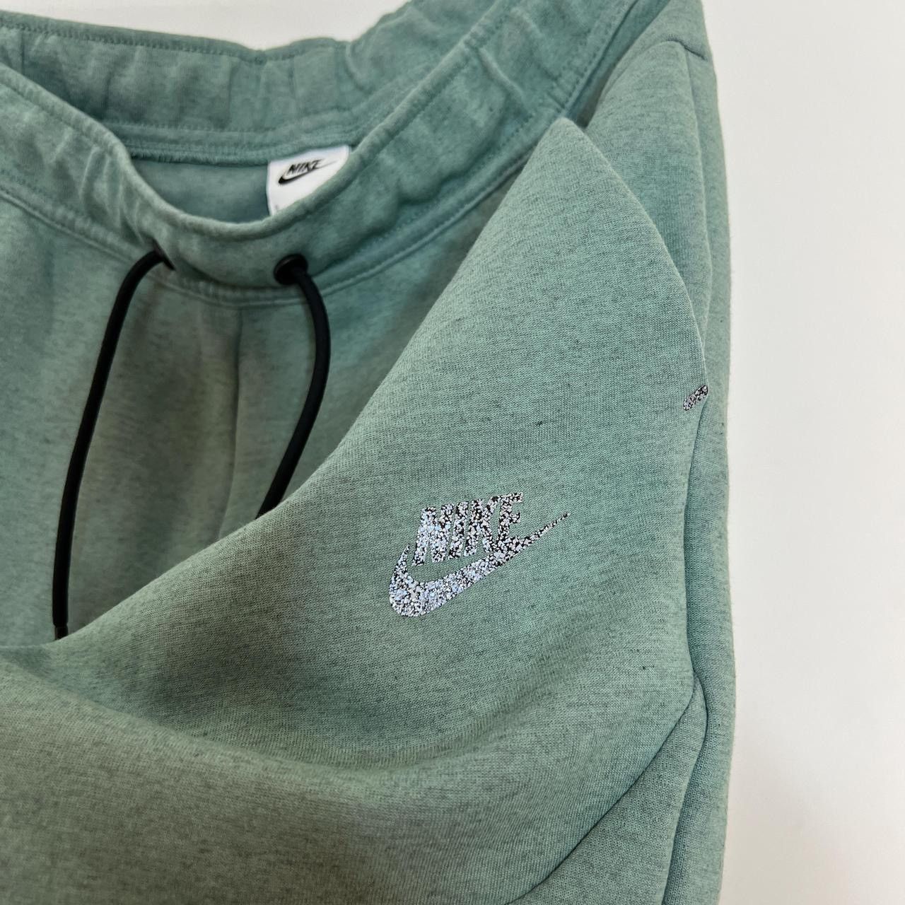 Nike nike recycled tech fleece pants Size US 30 / EU 46 - 3 Thumbnail