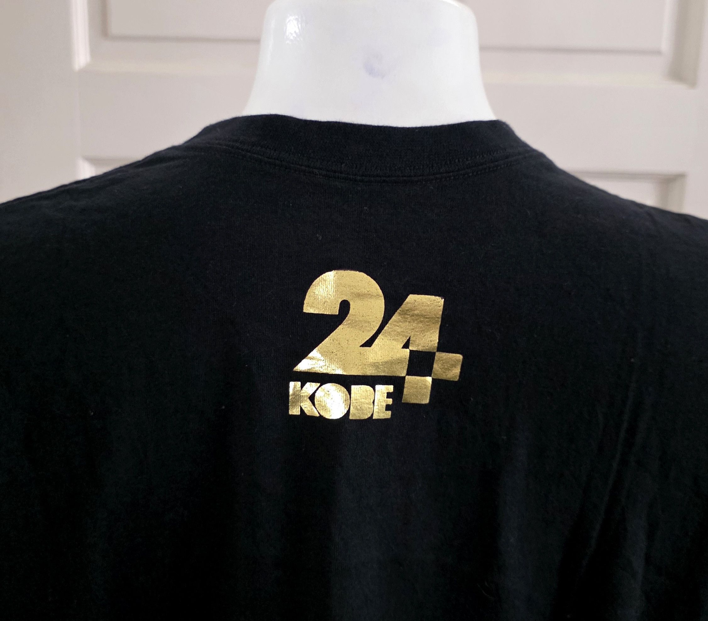 Nike Nike Kobe Bryant MVP Most Valuable Player Lakers Gold Black Size US L / EU 52-54 / 3 - 5 Thumbnail