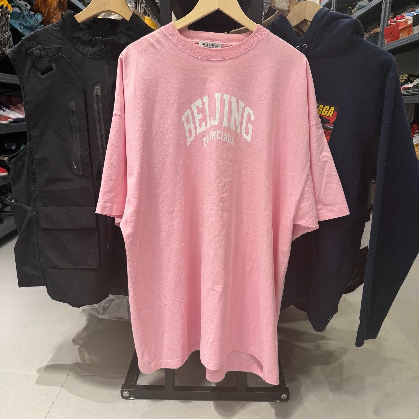 Balenciaga Balenciaga Pink T-Shirt XS Women Size XS / US 0-2 / IT 36-38 - 1 Thumbnail