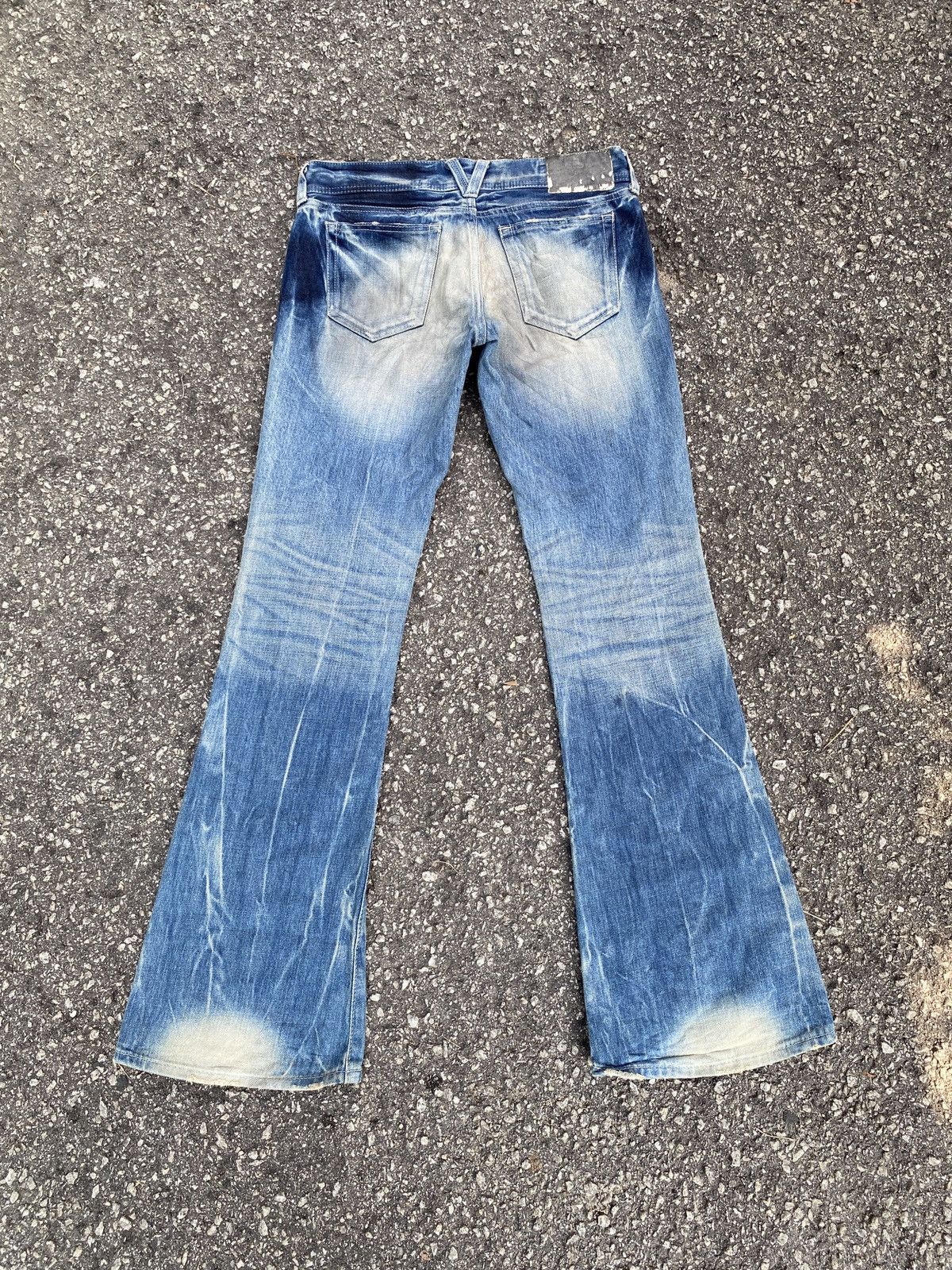Japanese Brand × Tornado Mart × Vanquish Vanquish Japan Blue Washed Distressed Flare Denim Size US 32 / EU 48 - 2 Thumbnail