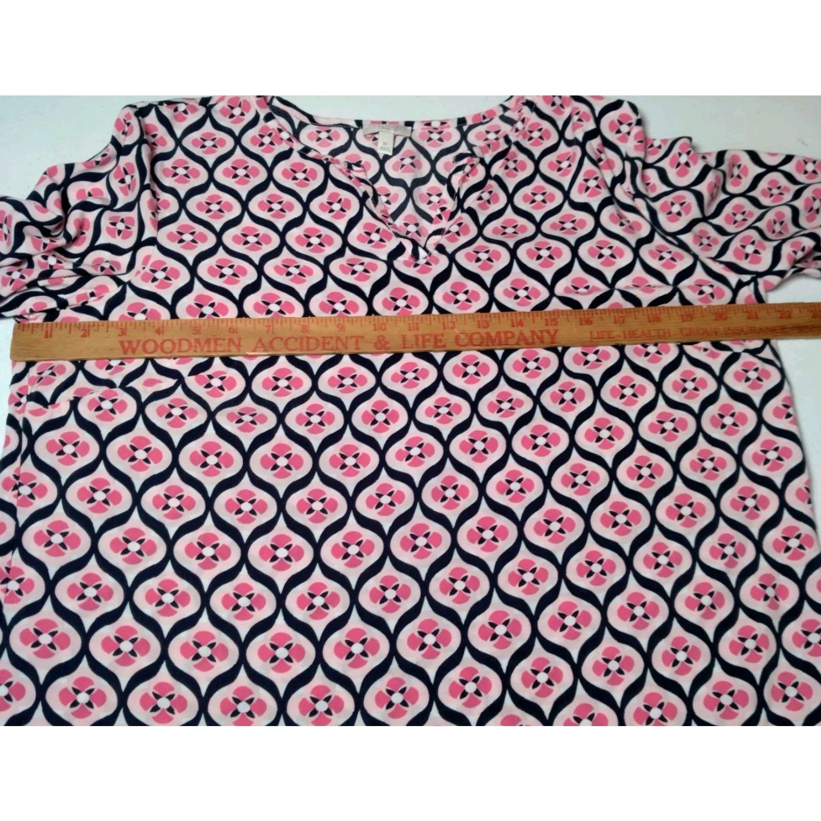 Talbots Talbots Women's Blouse M Pink Blue Floral Lattice V-Neck Lightweight Rayon Spring Casual Size M / US 6-8 / IT 42-44 - 3 Thumbnail