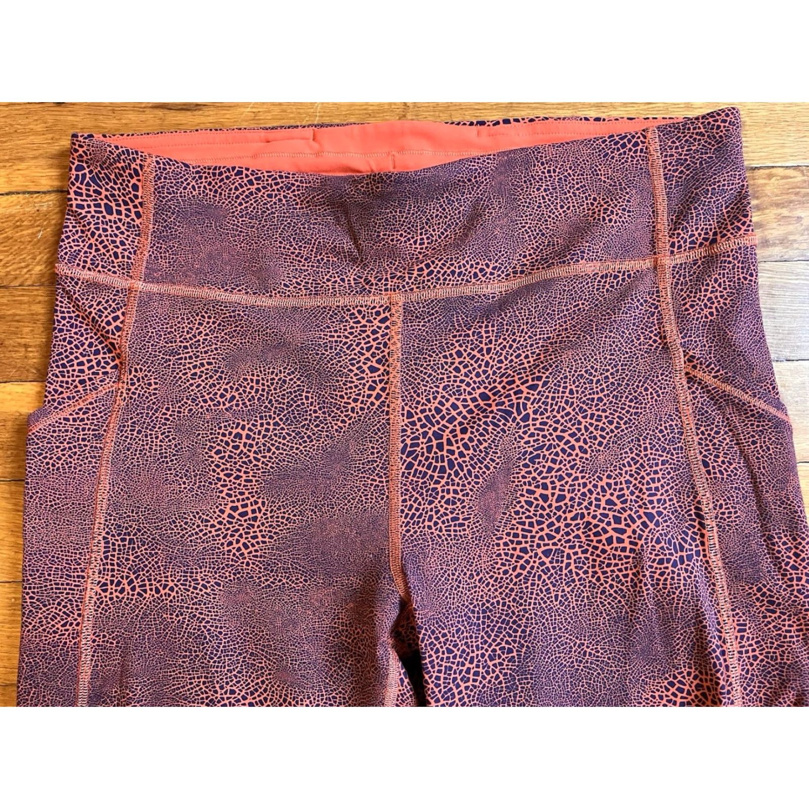 Lululemon Lululemon Invigorate High Rise Tights Women’s 12 Orange Black Snakeskin Size ONE SIZE - 3 Thumbnail