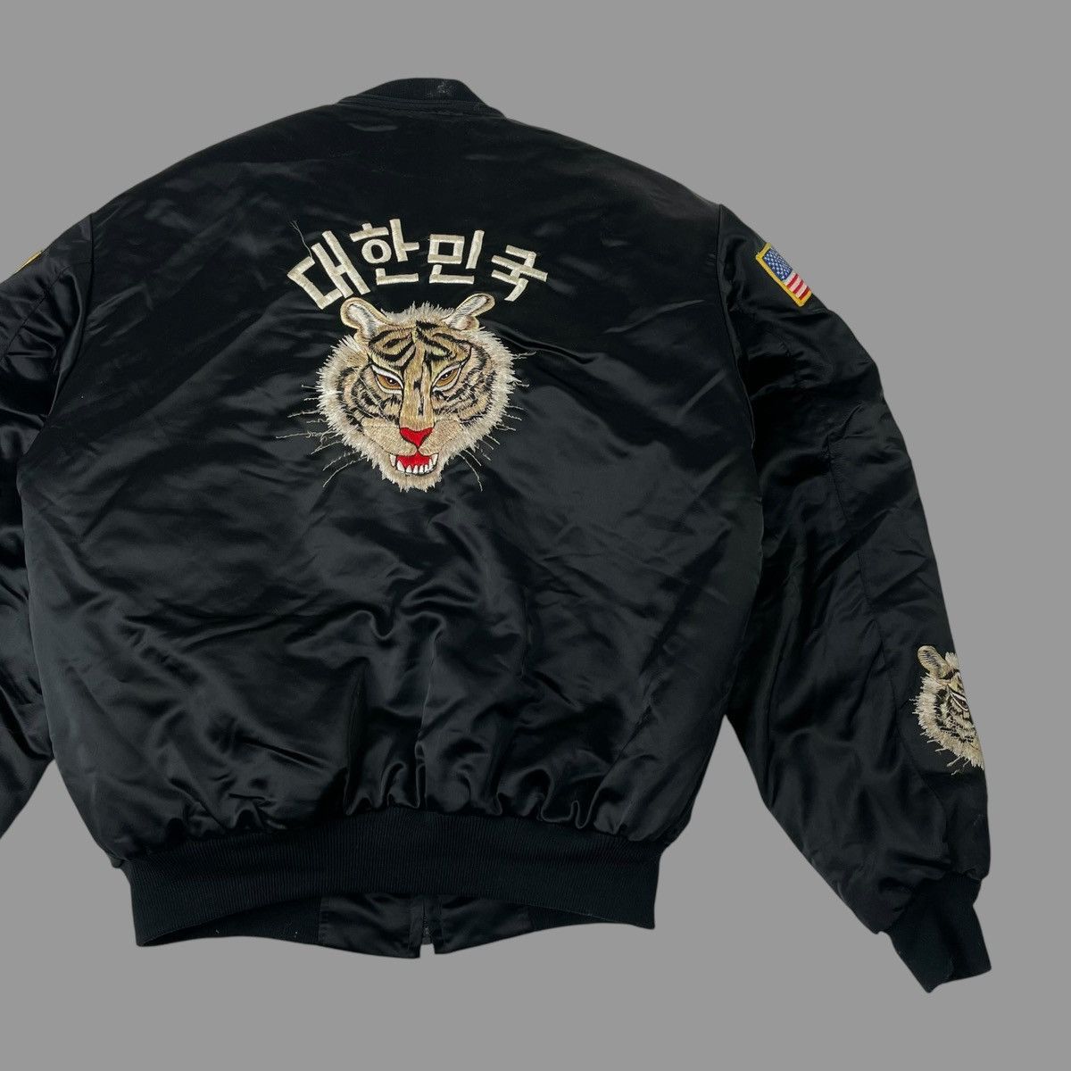 Vintage Vintage 1980s tiger souvenir jacket Size US L / EU 52-54 / 3 - 3 Thumbnail